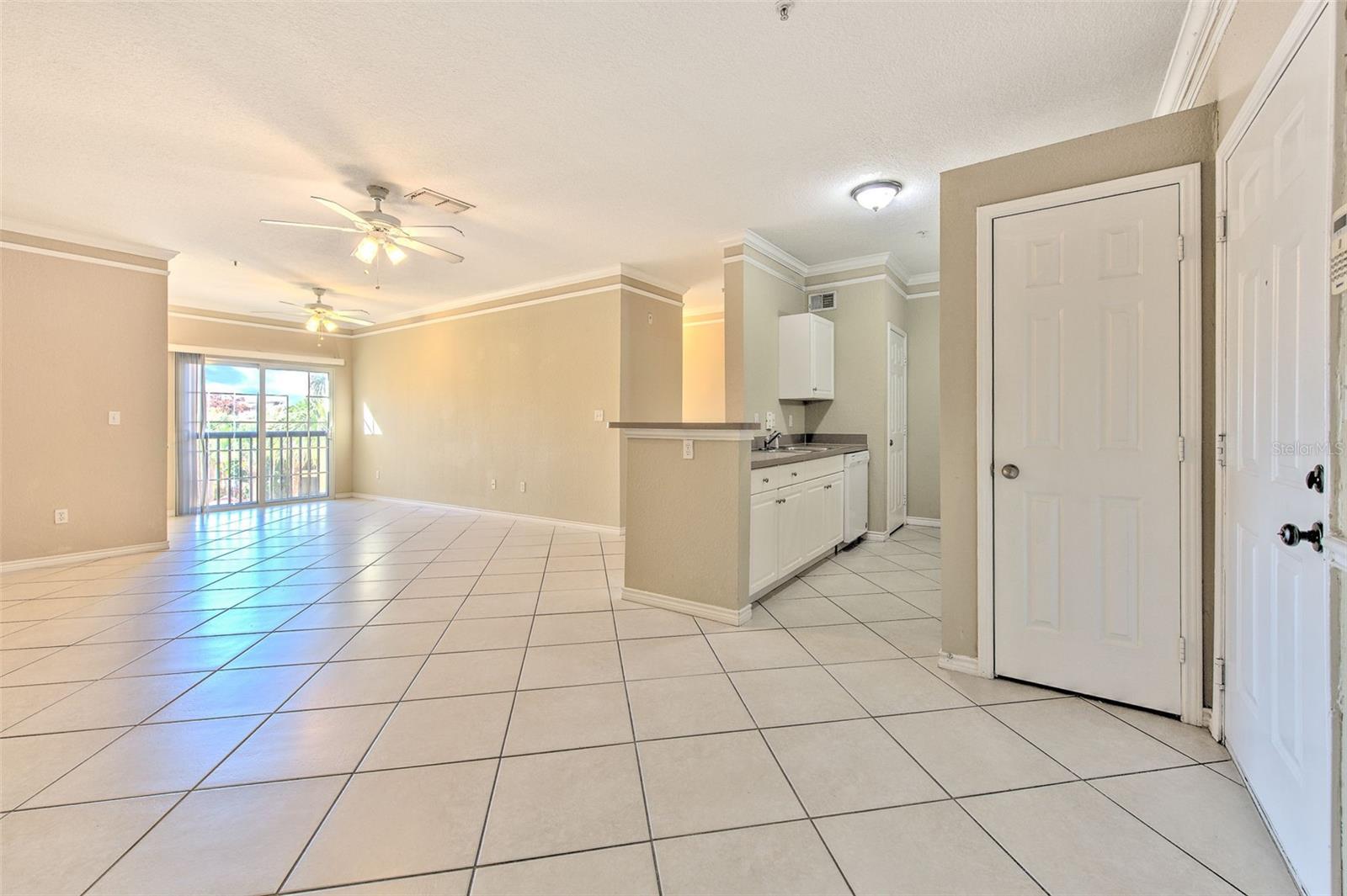 Image 8 of 39 For 4323 Bayside Village Drive 319