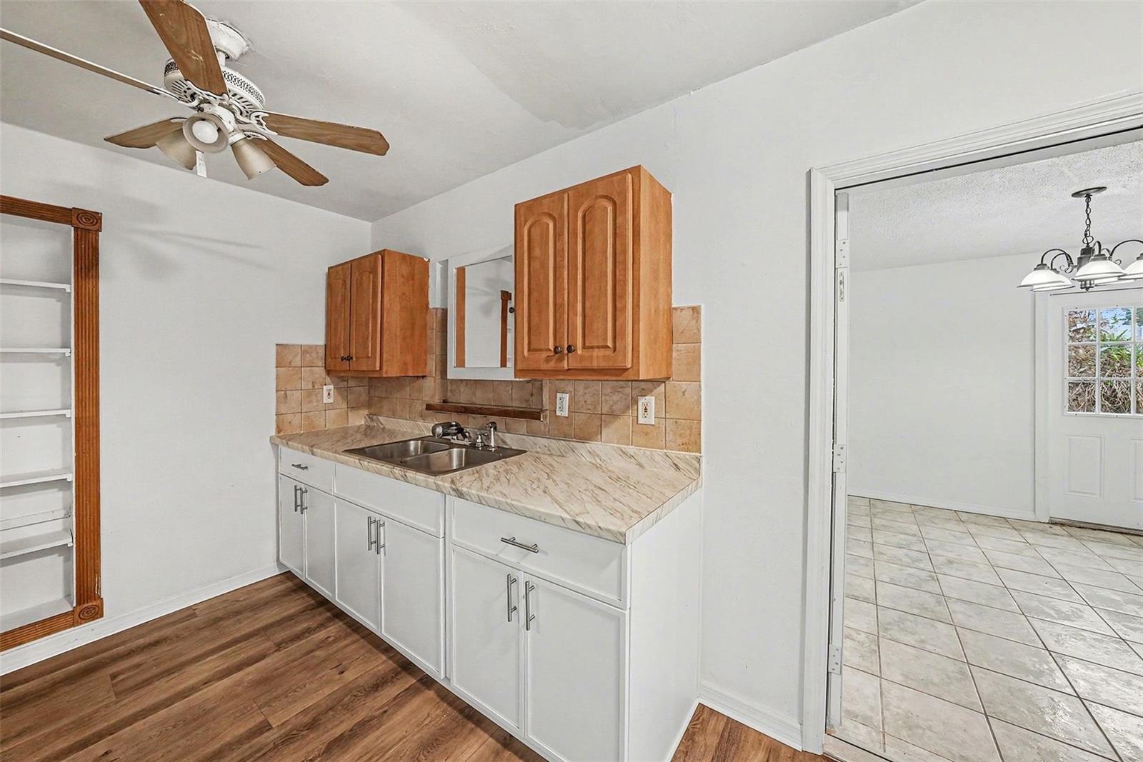 Image 10 of 28 For 4727 Eldorado Drive