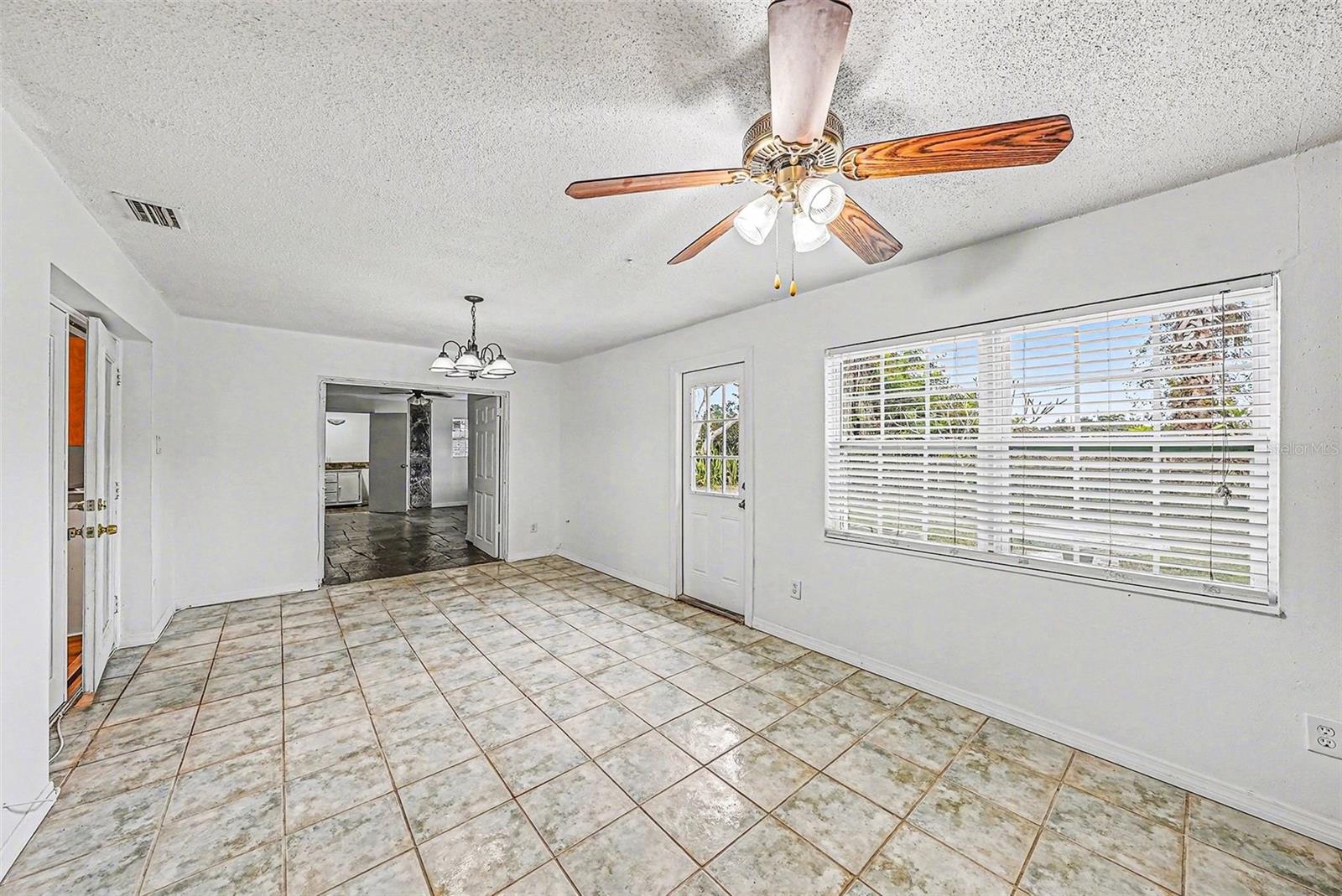 Image 15 of 28 For 4727 Eldorado Drive