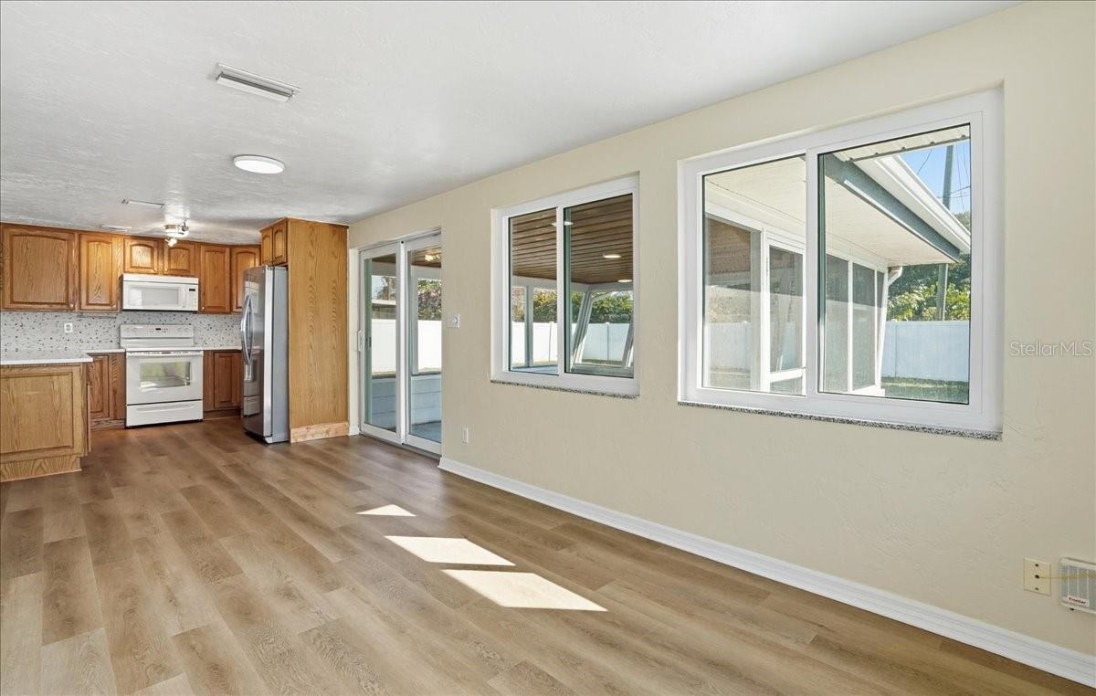 Image 13 of 25 For 10416 Orange Blossom Lane