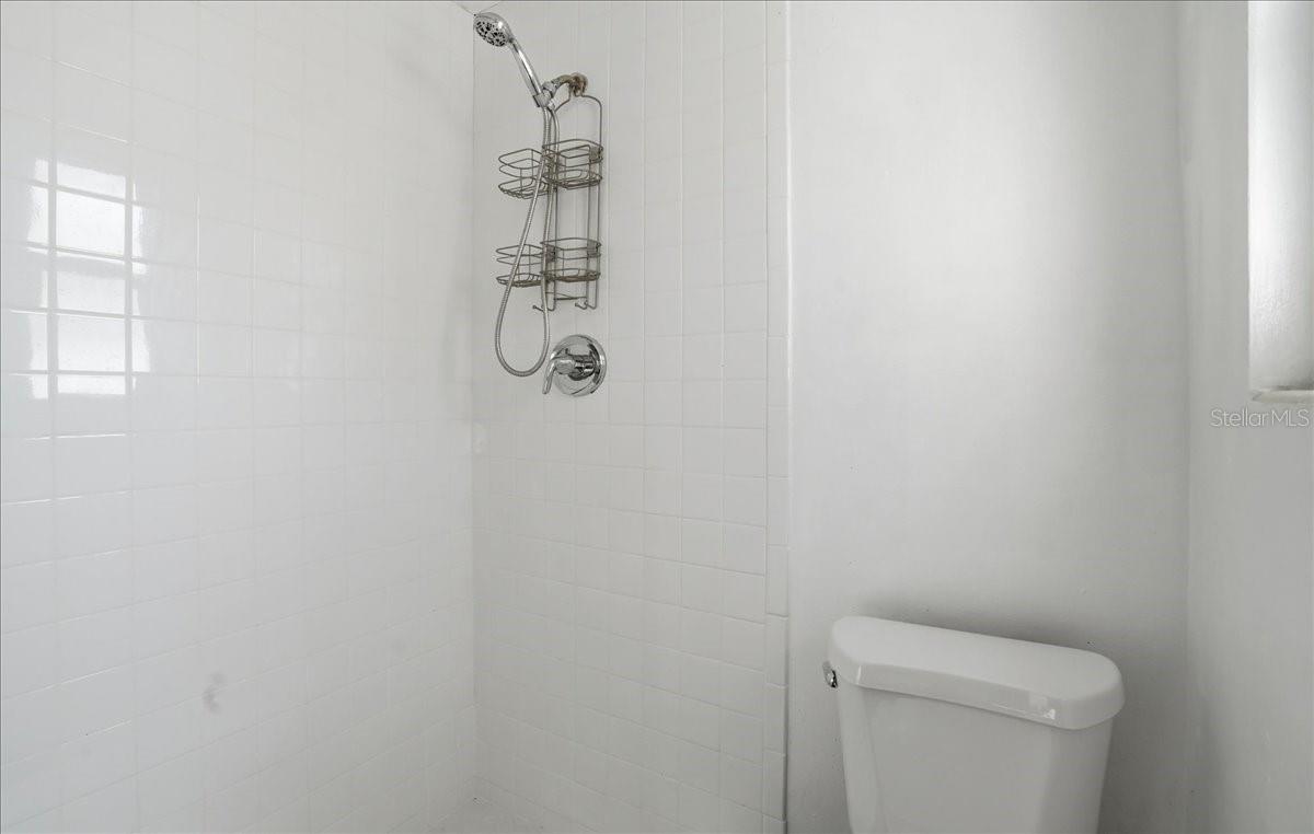 Image 19 of 25 For 10416 Orange Blossom Lane