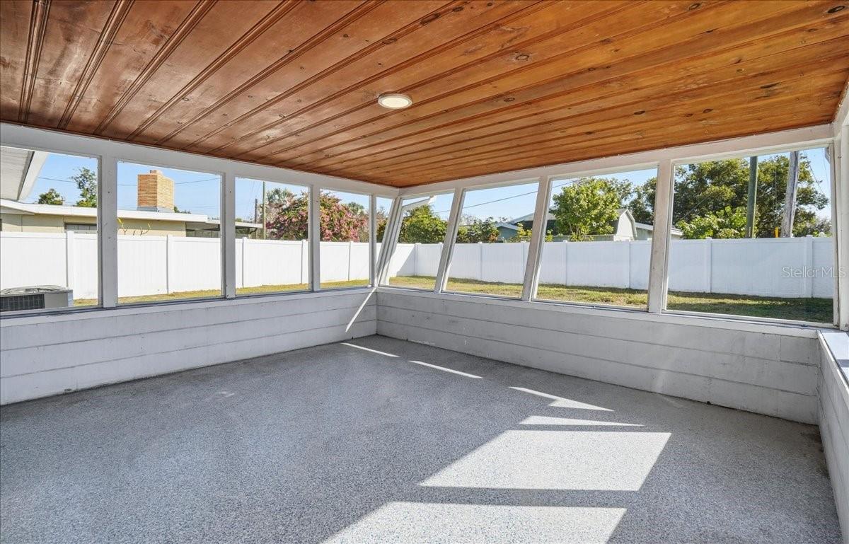 Image 23 of 25 For 10416 Orange Blossom Lane