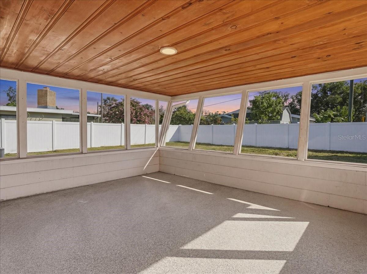 Image 24 of 25 For 10416 Orange Blossom Lane