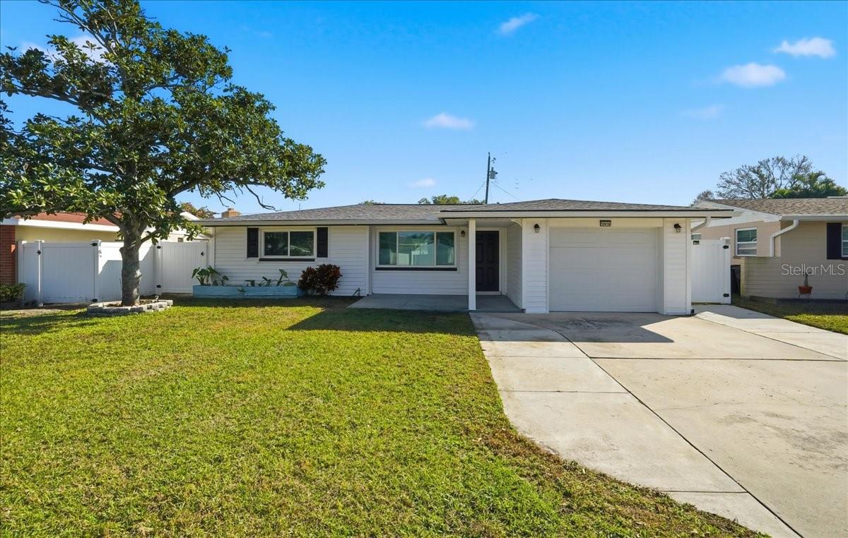 Image 3 of 25 For 10416 Orange Blossom Lane