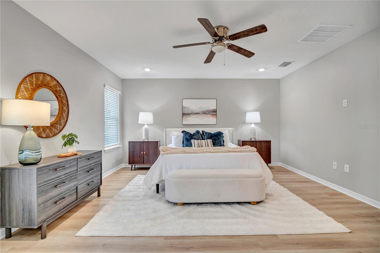 Image 18 of 53 For 32975 Sand Creek Drive