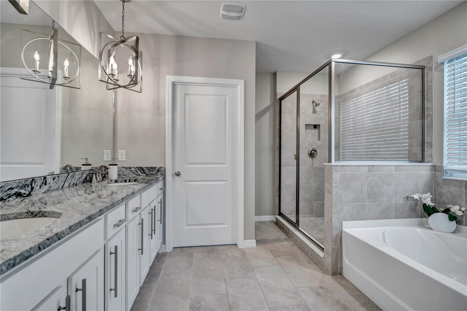 Image 19 of 53 For 32975 Sand Creek Drive