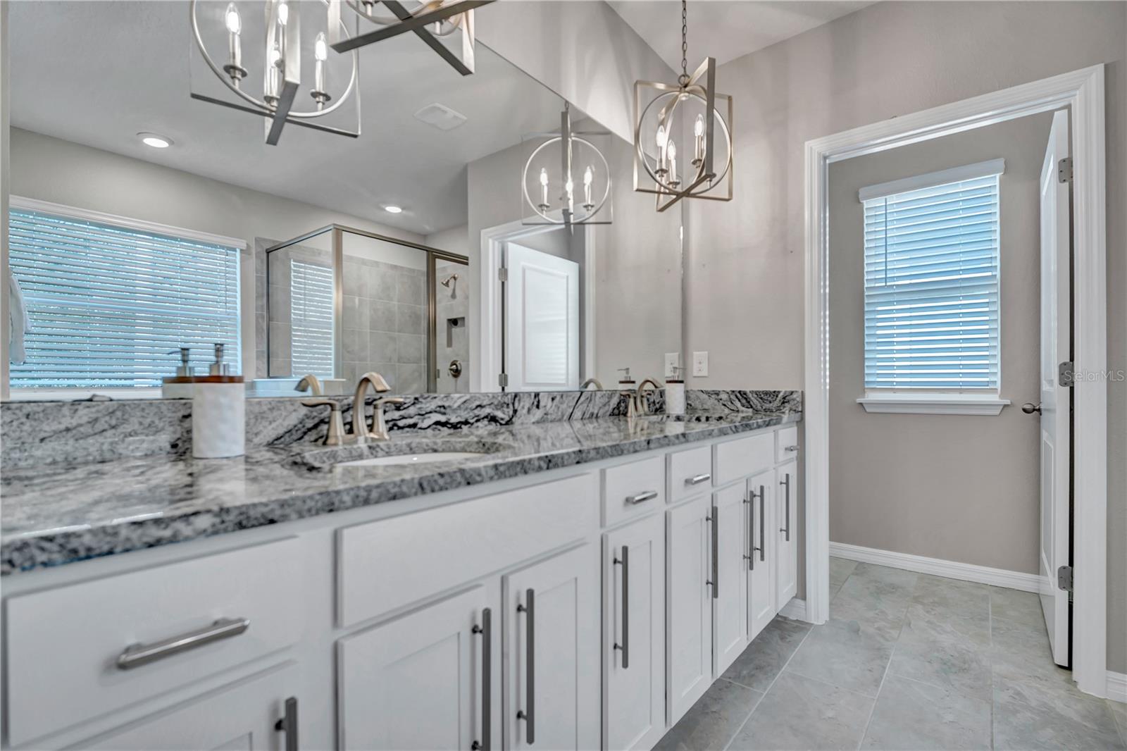 Image 21 of 53 For 32975 Sand Creek Drive