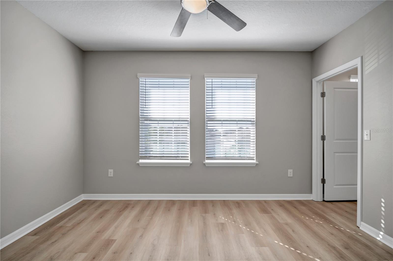 Image 32 of 53 For 32975 Sand Creek Drive