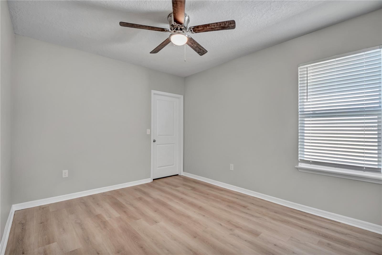 Image 33 of 53 For 32975 Sand Creek Drive