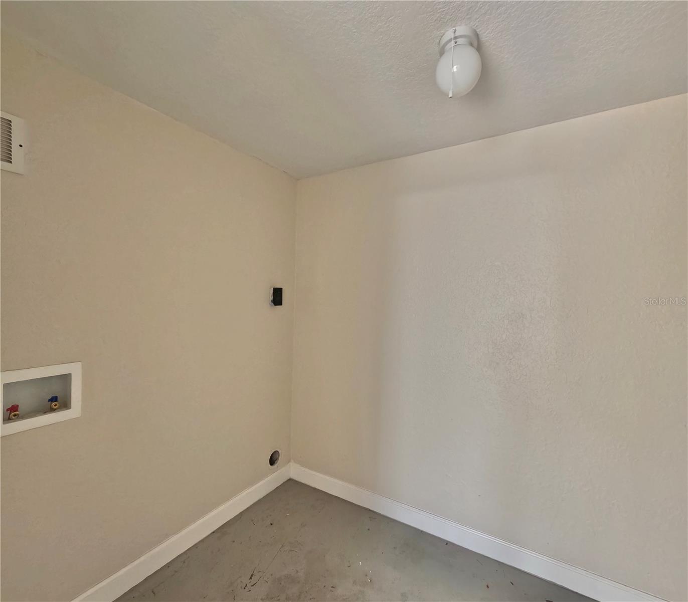 Image 30 of 31 For 3618 Shadowlawn Avenue