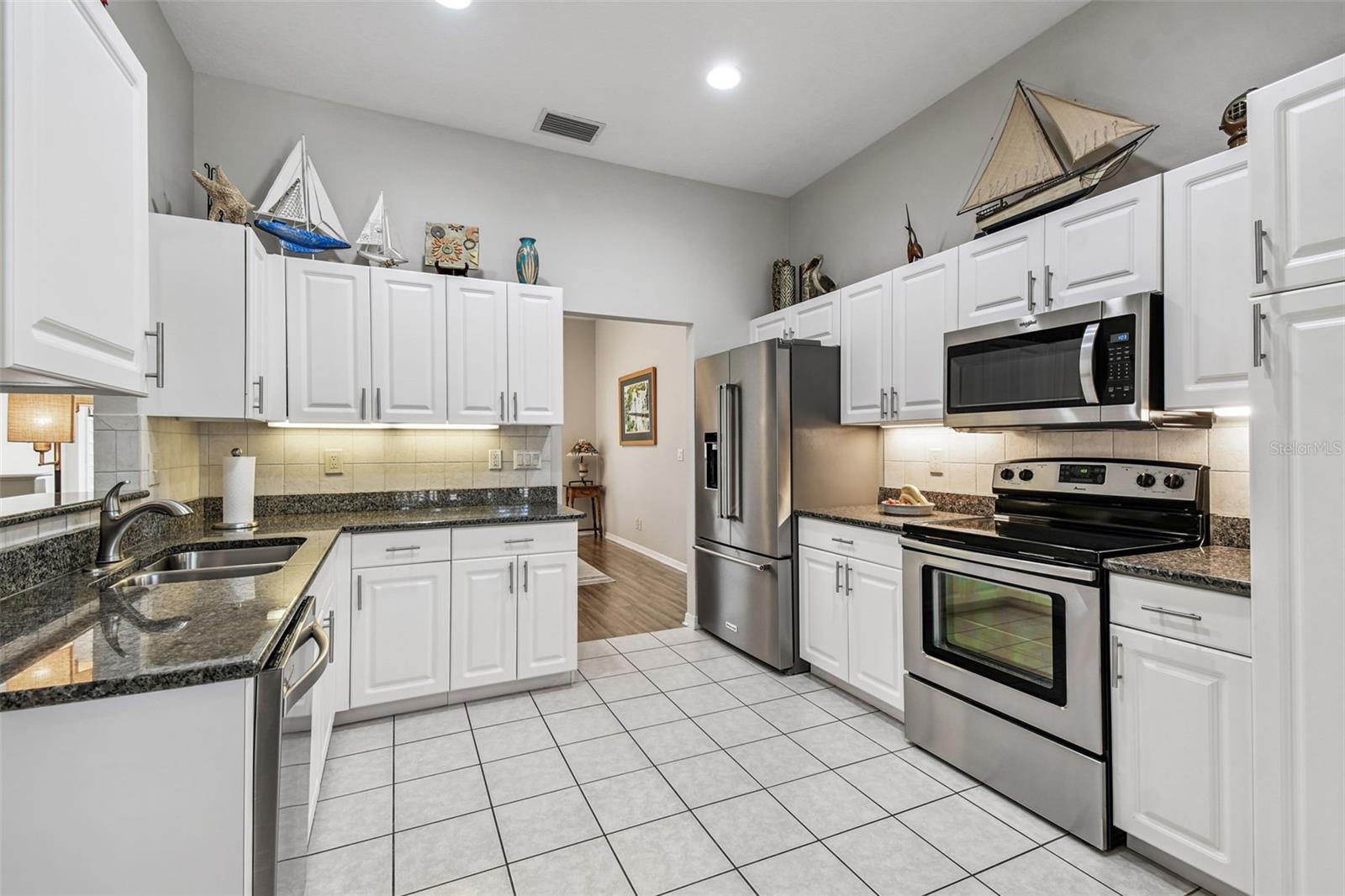 Image 24 of 85 For 5103 Limestone Drive