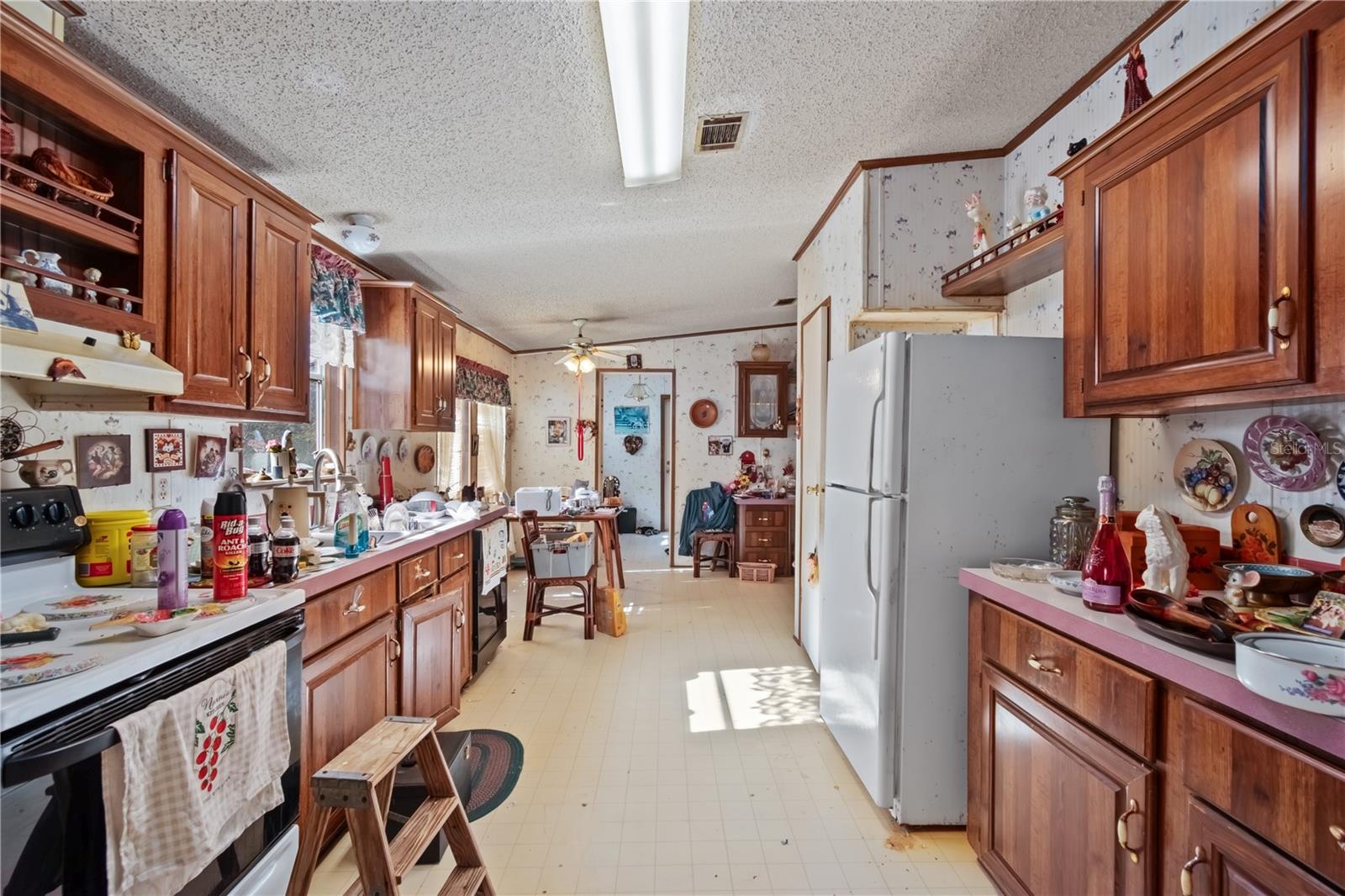 Image 31 of 41 For 16945 46th Street