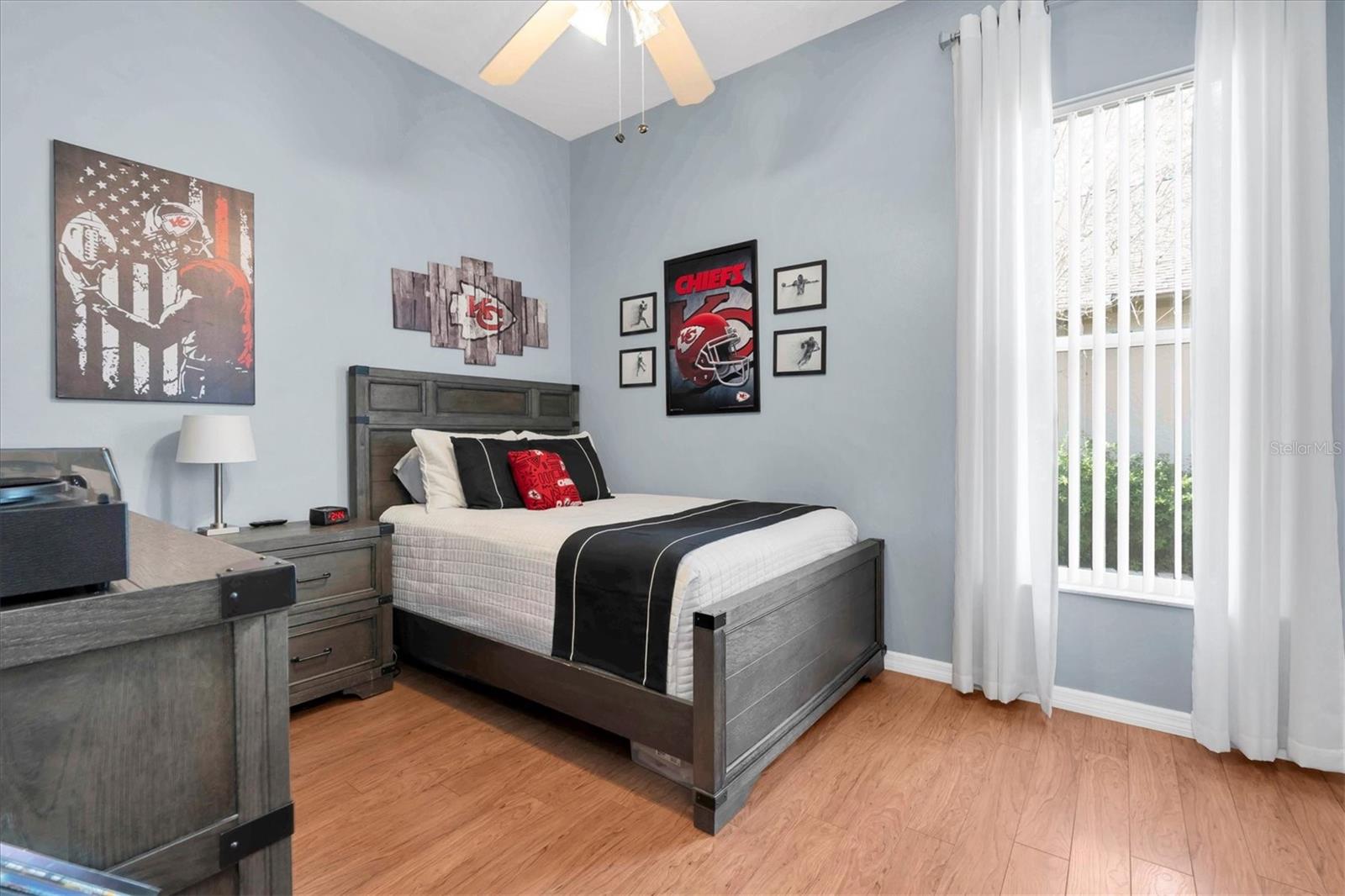 Listing photo id 28 for 2718 Brianholly Drive