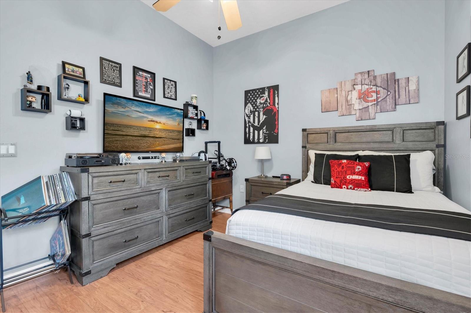 Listing photo id 29 for 2718 Brianholly Drive