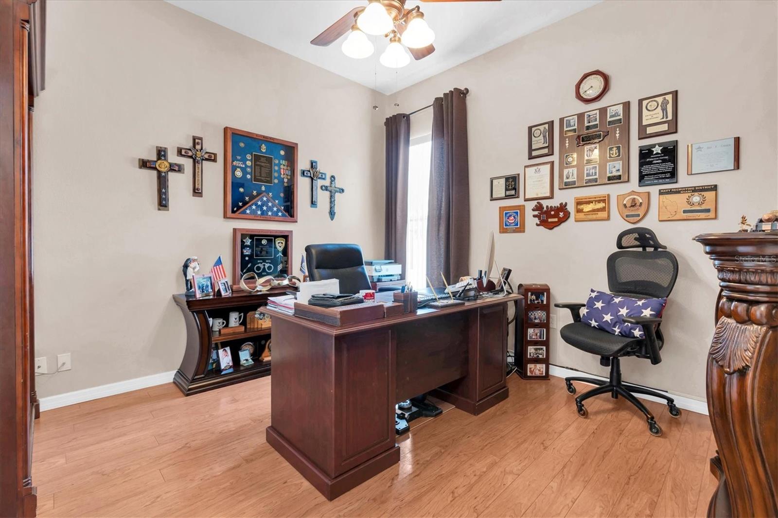 Listing photo id 30 for 2718 Brianholly Drive