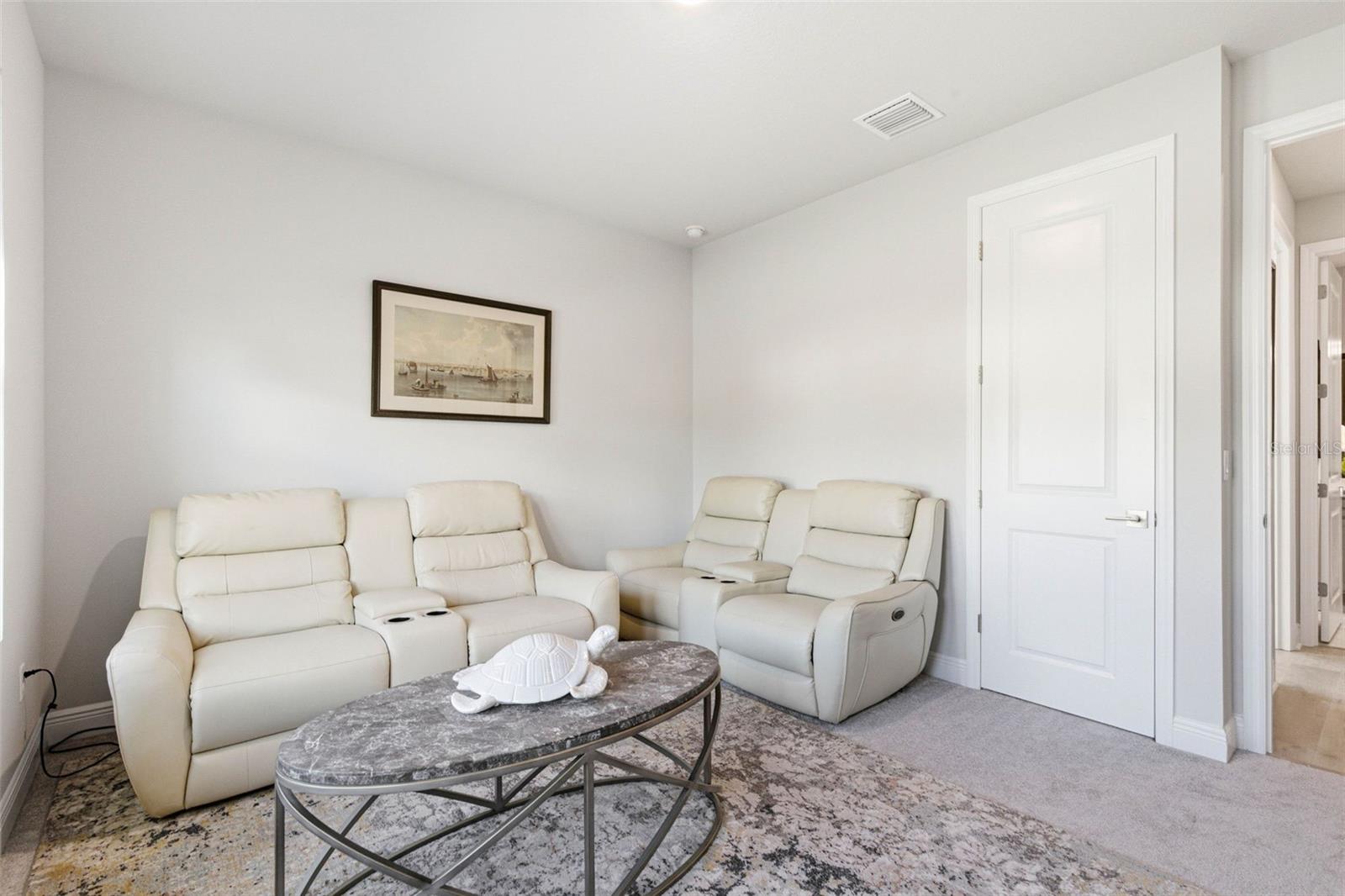 Image 12 of 77 For 12889 Oak Street