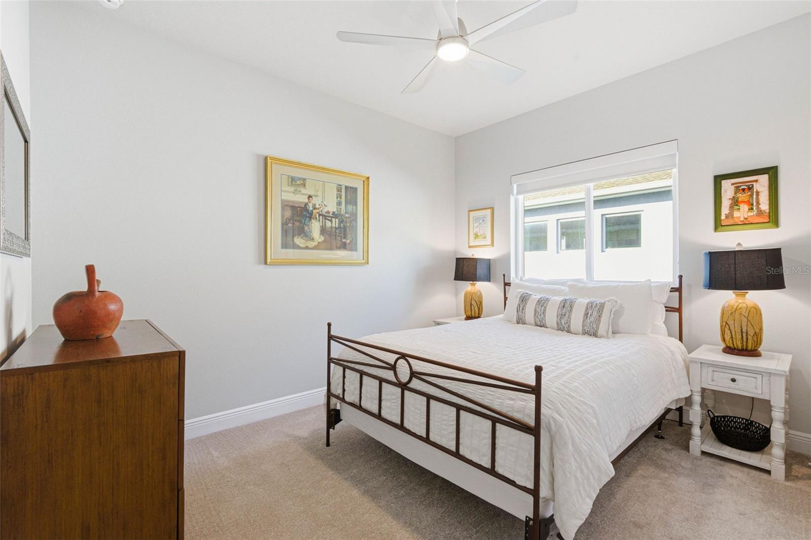 Image 17 of 77 For 12889 Oak Street