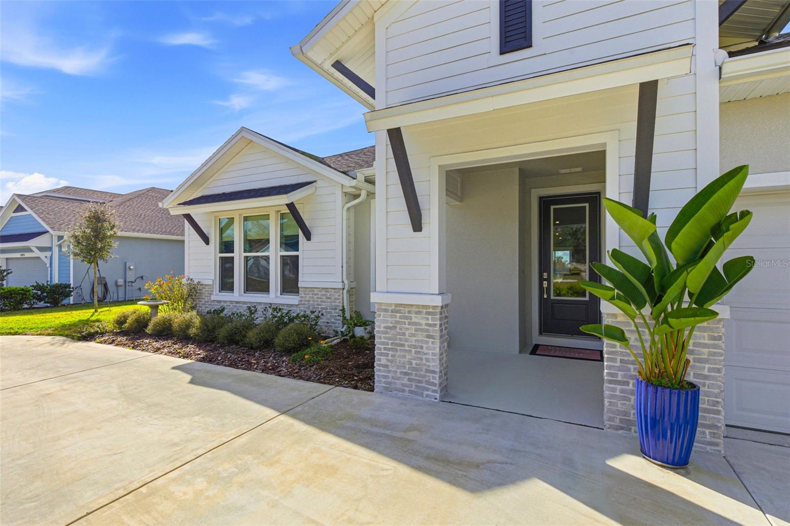 Image 2 of 77 For 12889 Oak Street