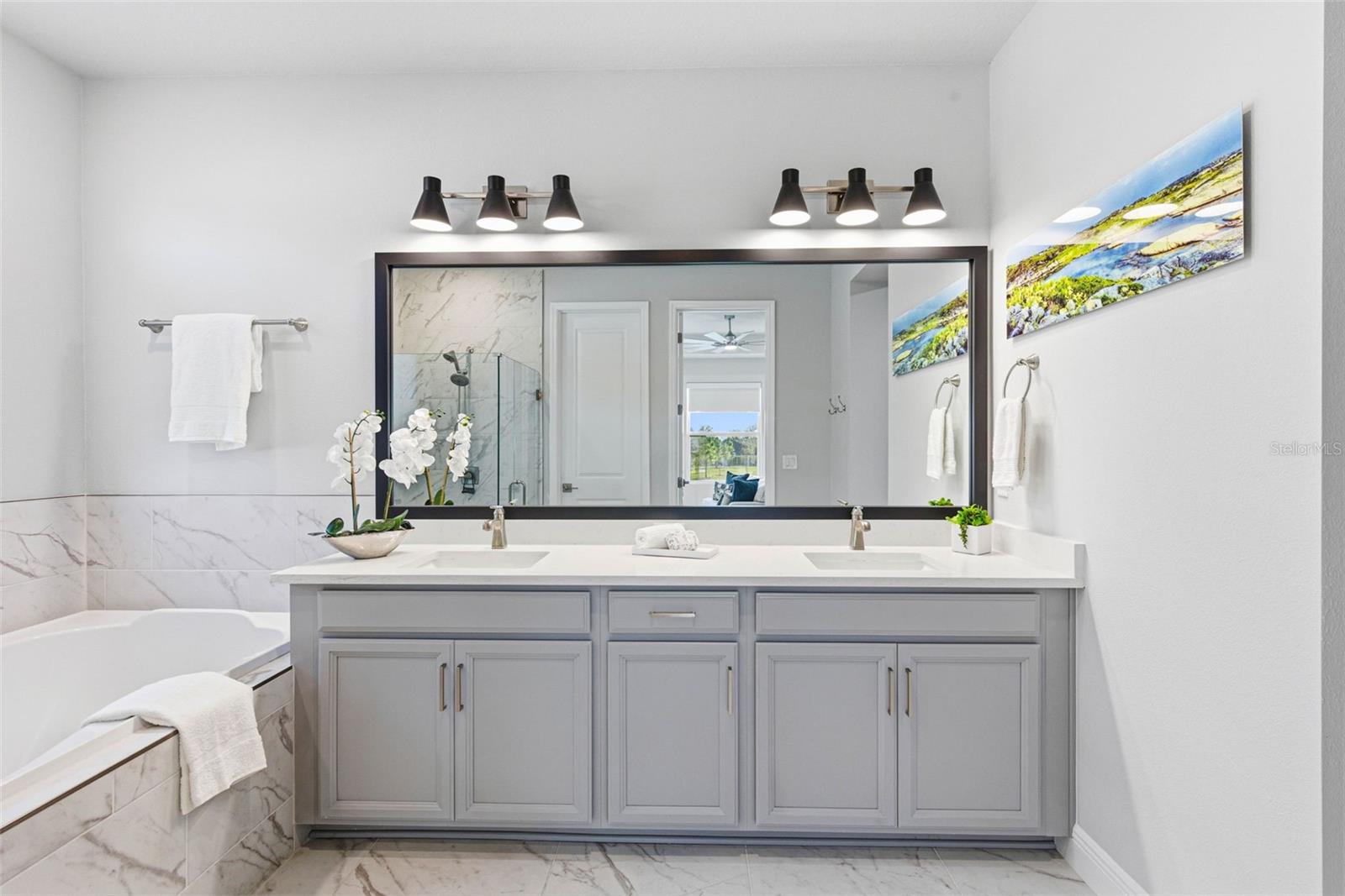 Image 44 of 77 For 12889 Oak Street