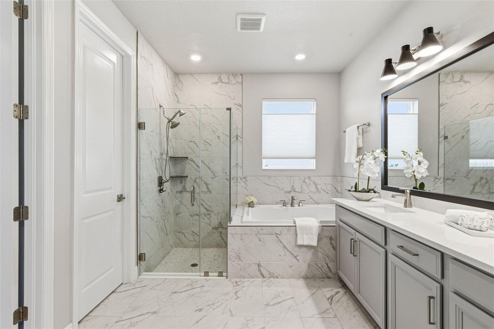 Image 47 of 77 For 12889 Oak Street