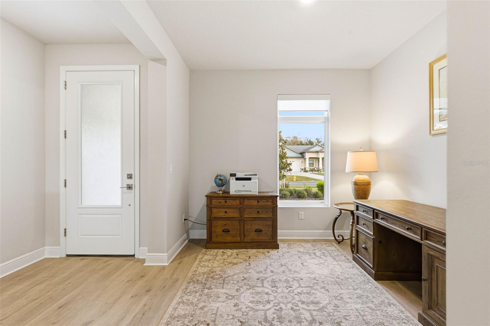 Image 8 of 77 For 12889 Oak Street