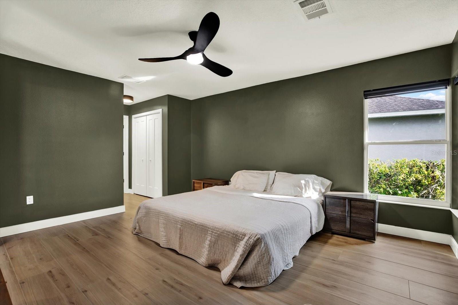 Image 11 of 27 For 531 Hunter Lane