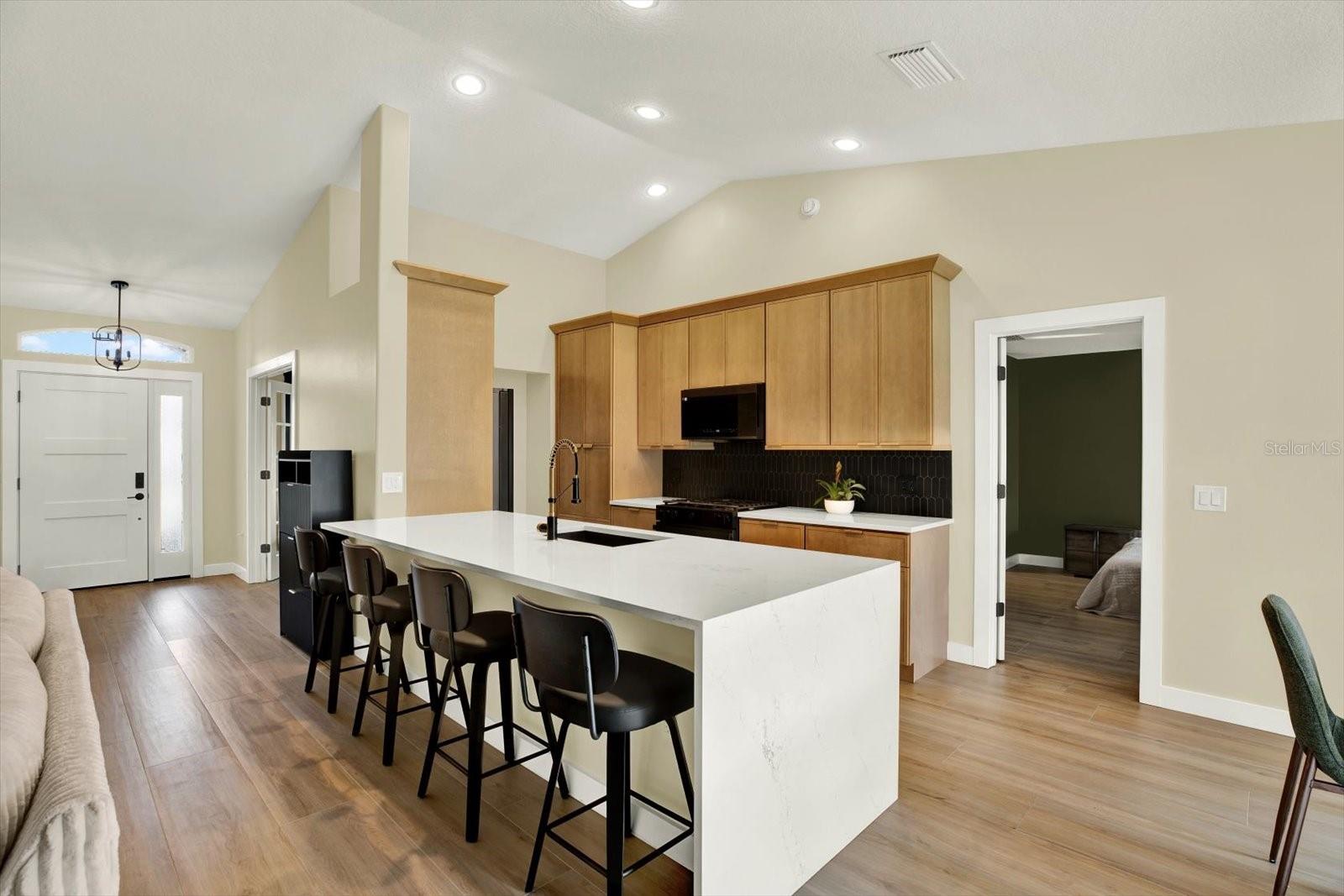 Image 5 of 27 For 531 Hunter Lane