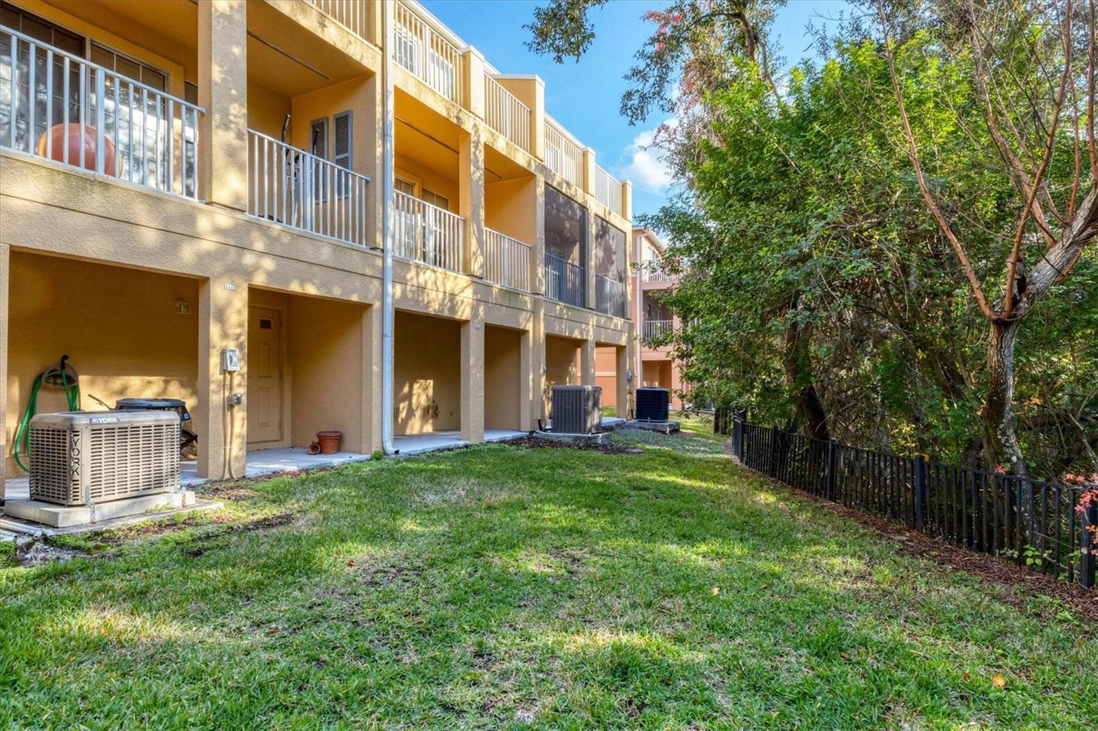 Image 32 of 39 For 8848 White Sage Loop