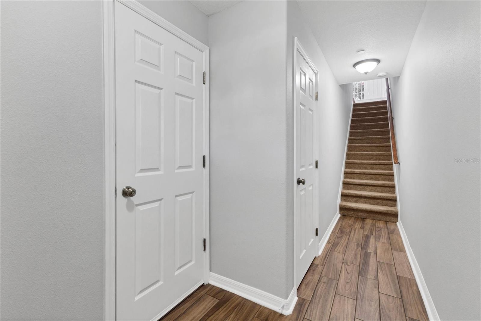 Image 5 of 39 For 8848 White Sage Loop