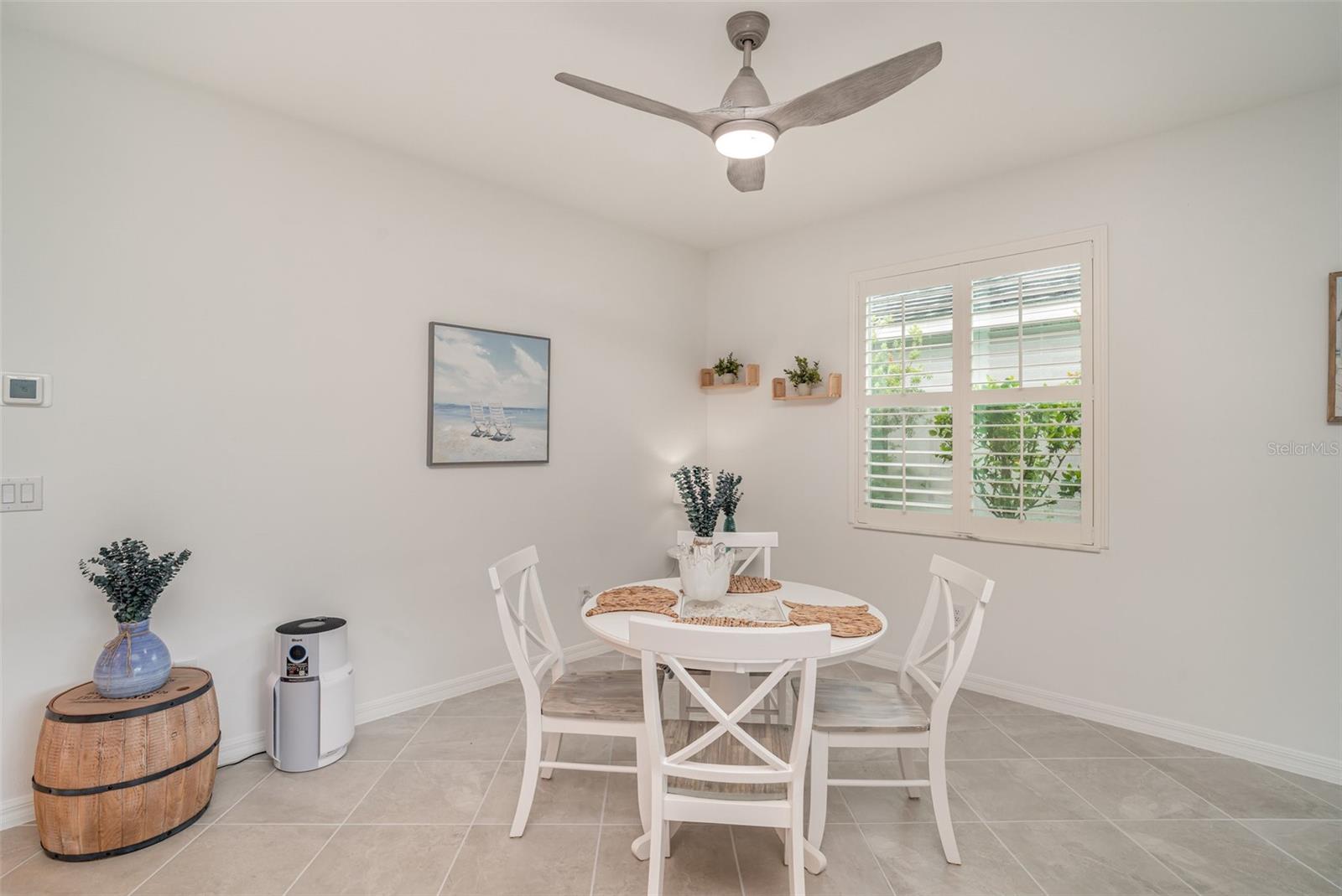 Image 10 of 30 For 11360 Burgundy Drive