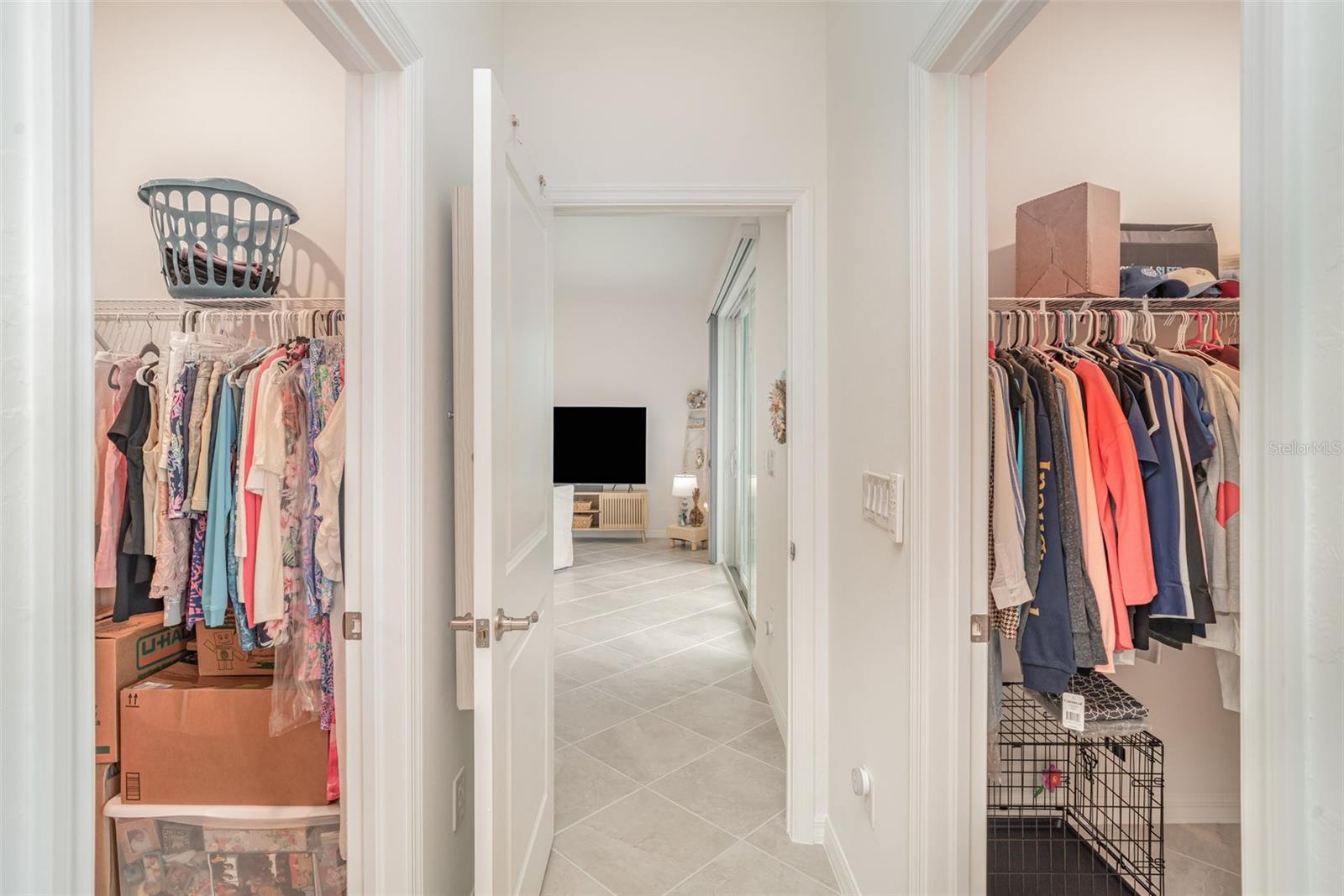 Image 22 of 30 For 11360 Burgundy Drive