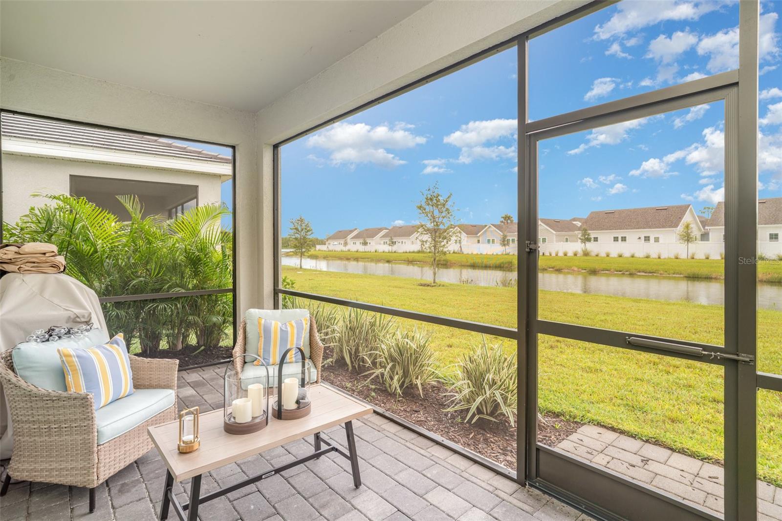 Image 27 of 30 For 11360 Burgundy Drive