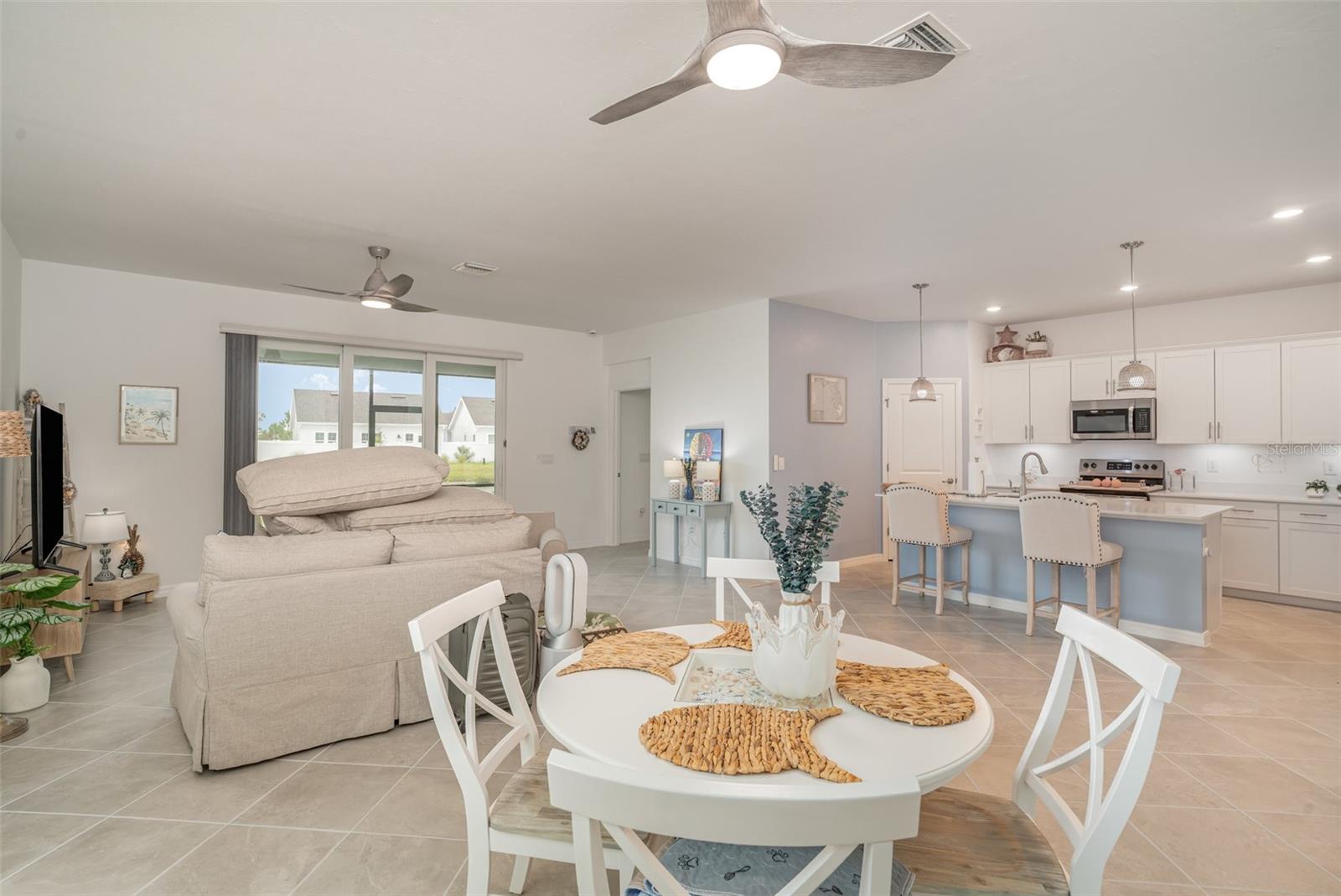 Image 9 of 30 For 11360 Burgundy Drive