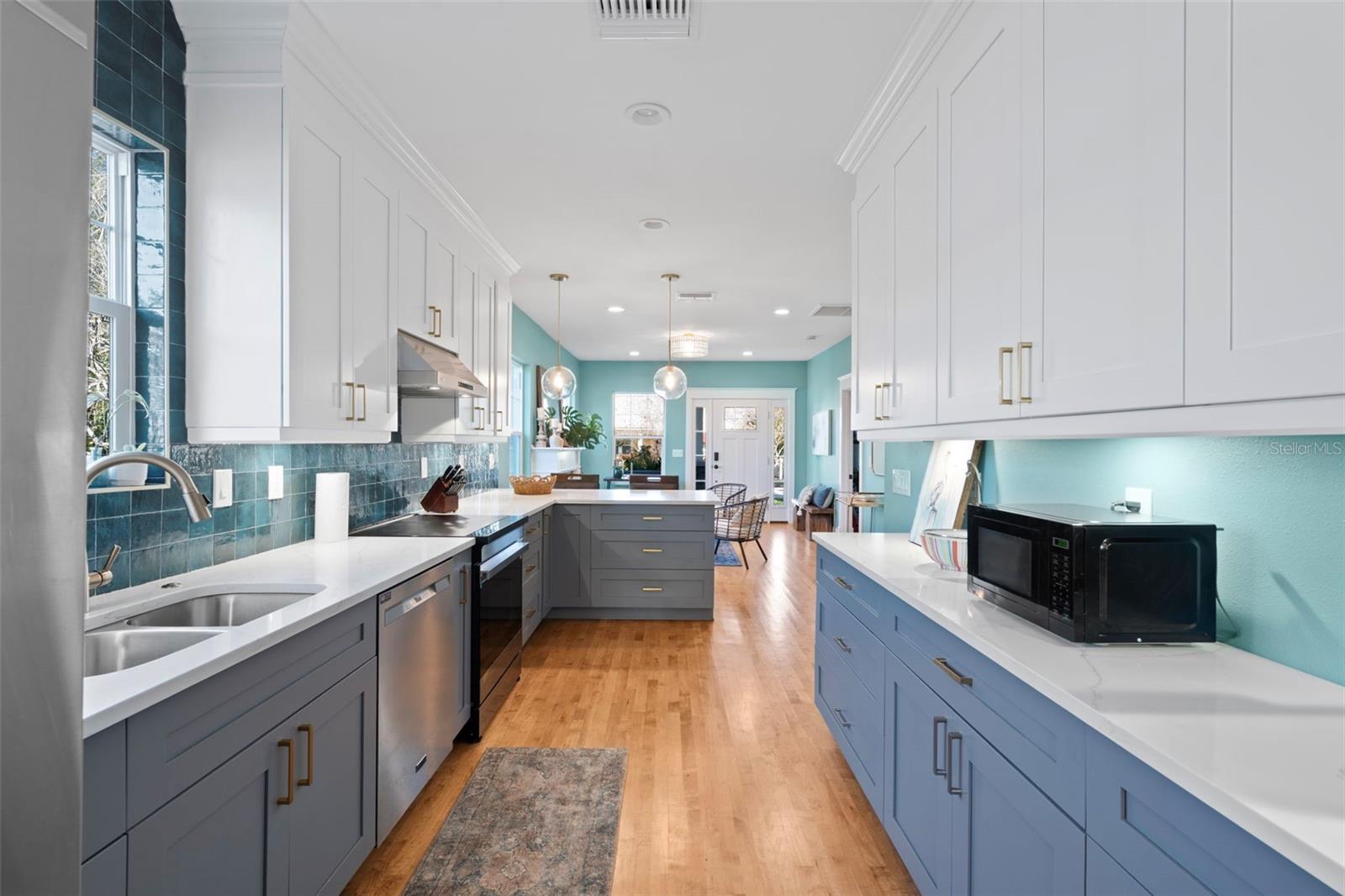 Image 14 of 43 For 840 25th Avenue N