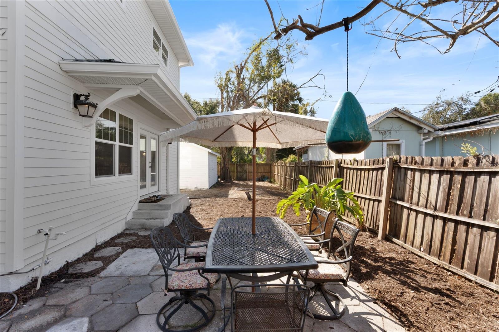 Image 32 of 43 For 840 25th Avenue N