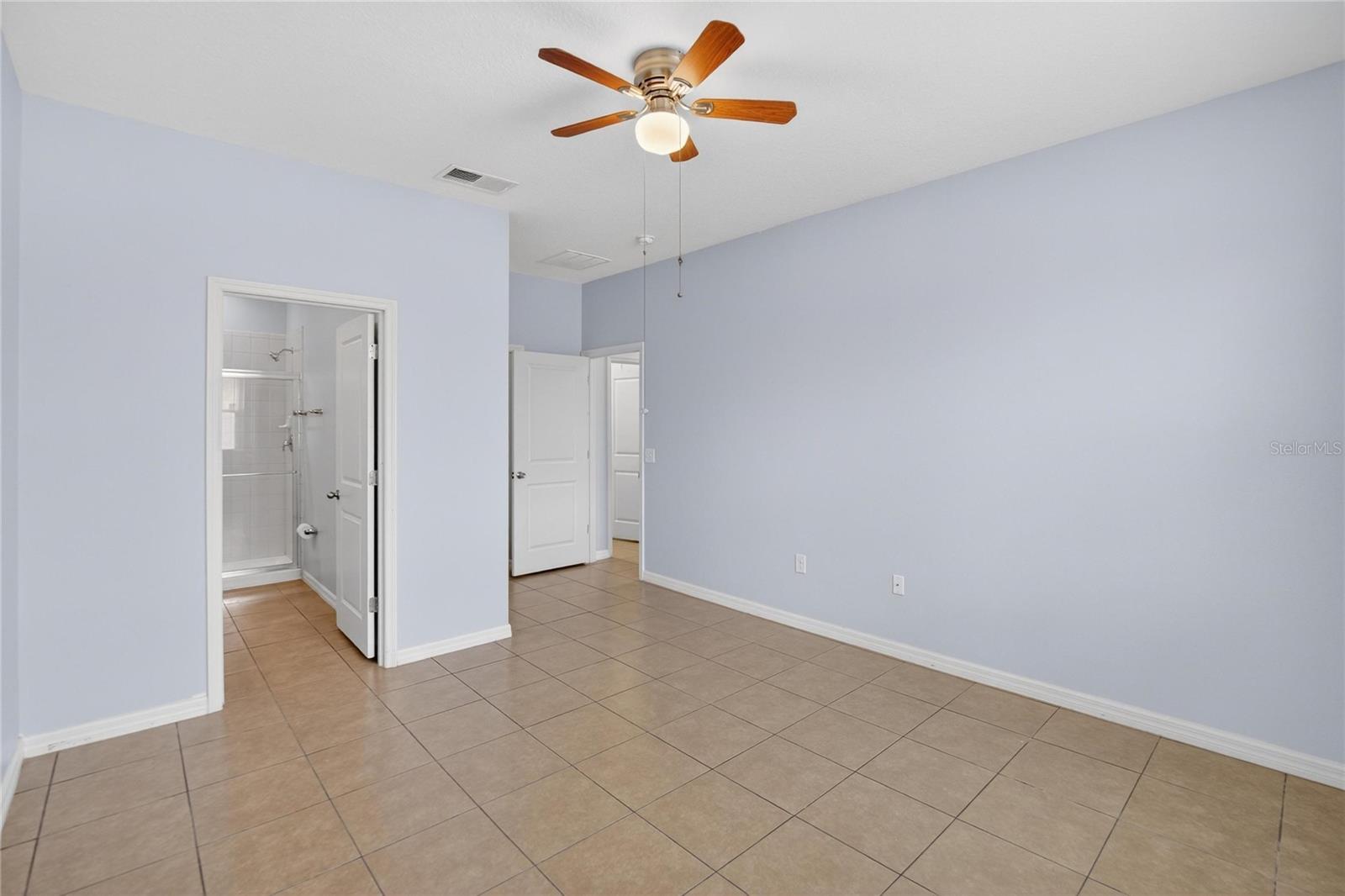 Image 16 of 48 For 11528 Southern Creek Drive