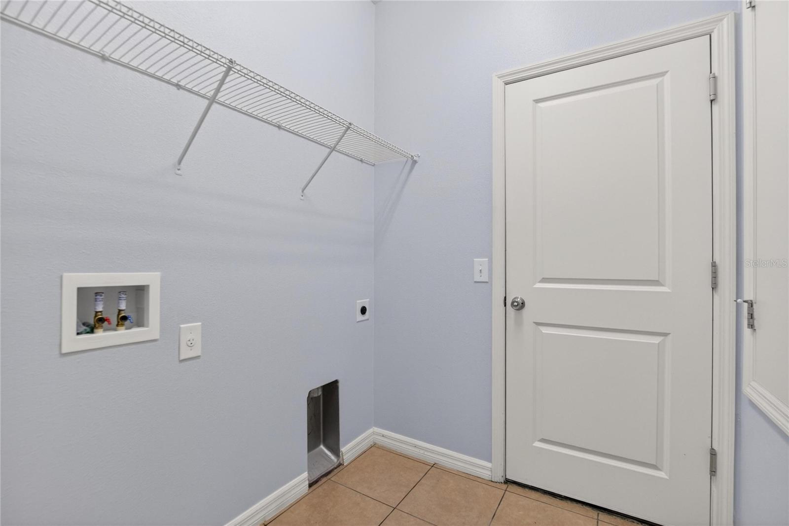 Image 24 of 48 For 11528 Southern Creek Drive