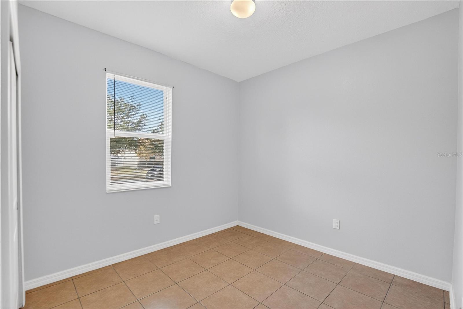 Image 26 of 48 For 11528 Southern Creek Drive