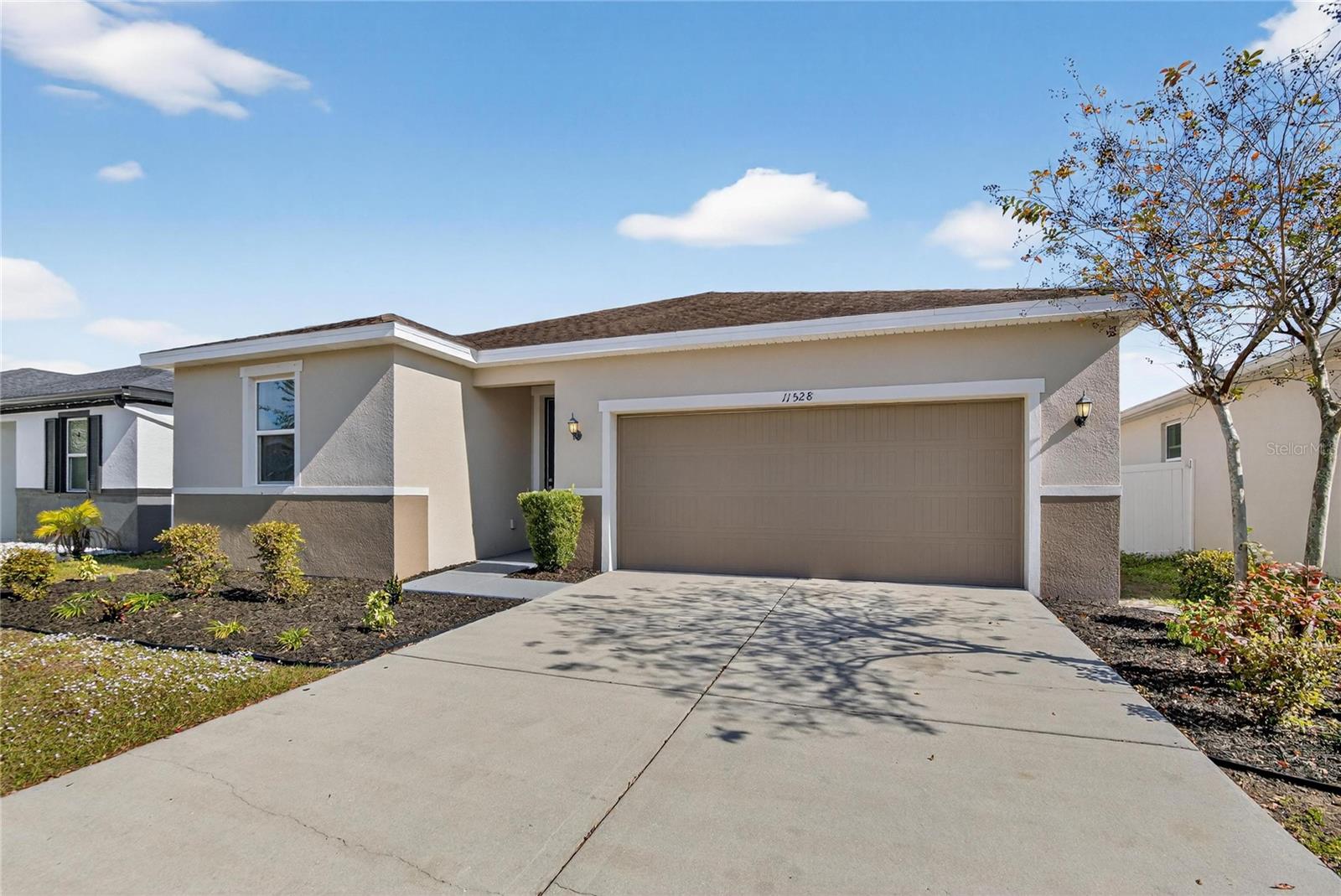 Image 36 of 48 For 11528 Southern Creek Drive