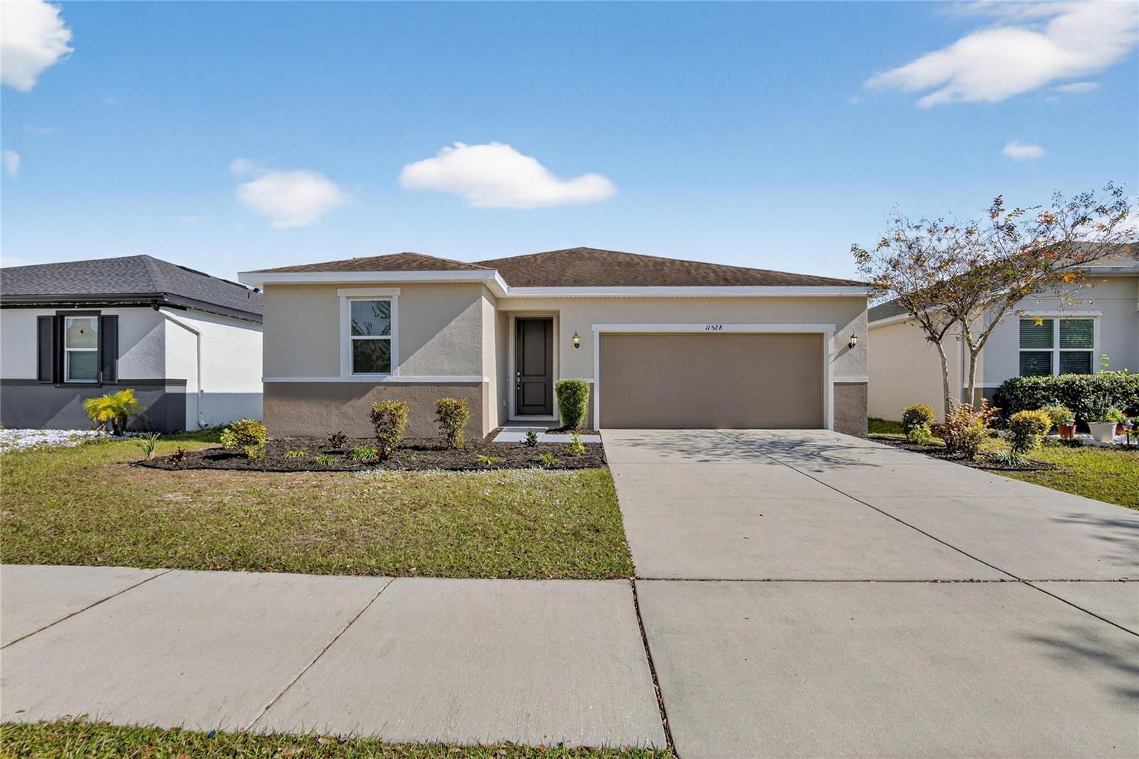 Image 37 of 48 For 11528 Southern Creek Drive