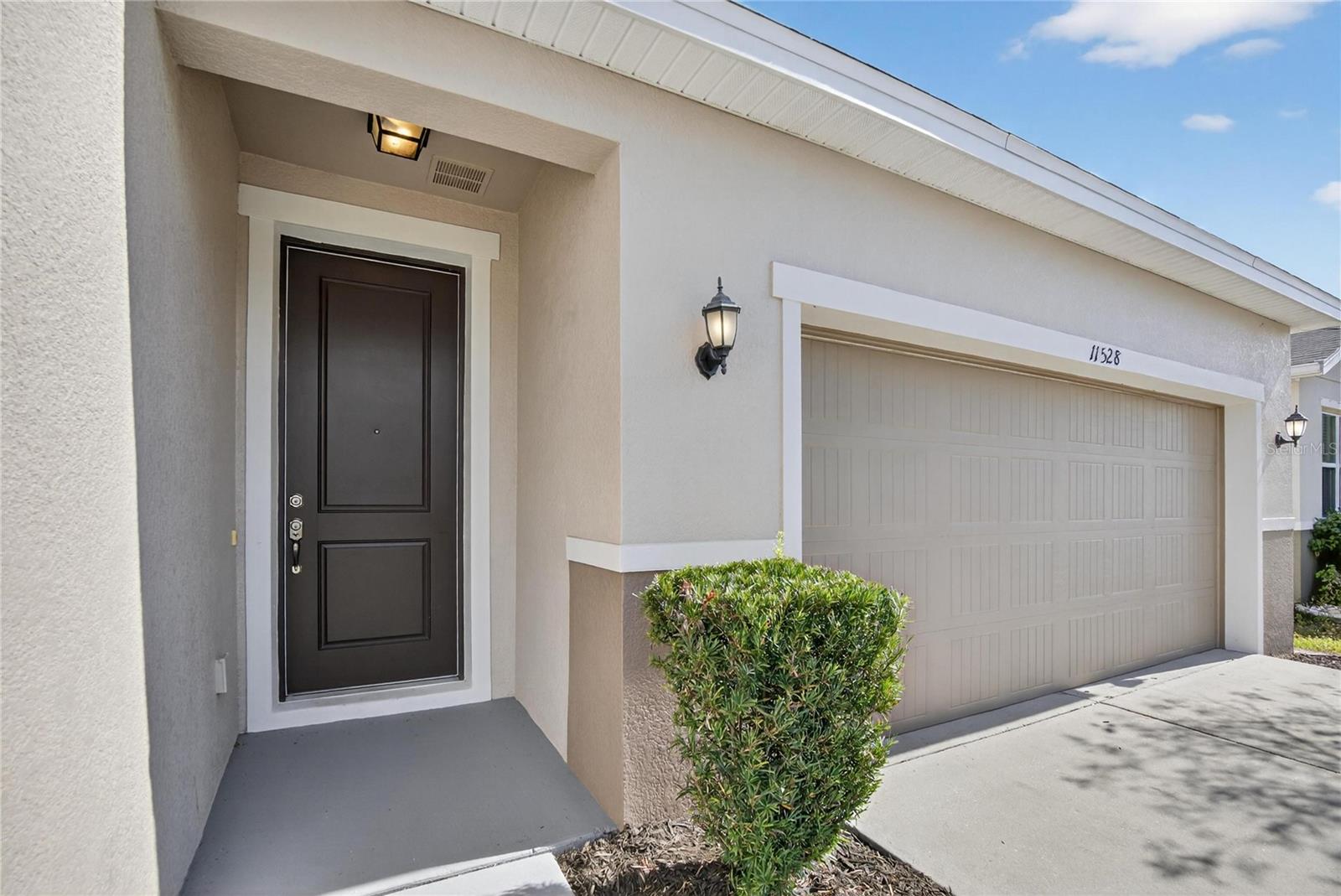 Image 5 of 48 For 11528 Southern Creek Drive