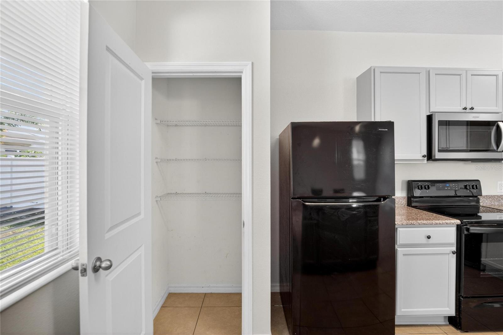 Image 9 of 48 For 11528 Southern Creek Drive