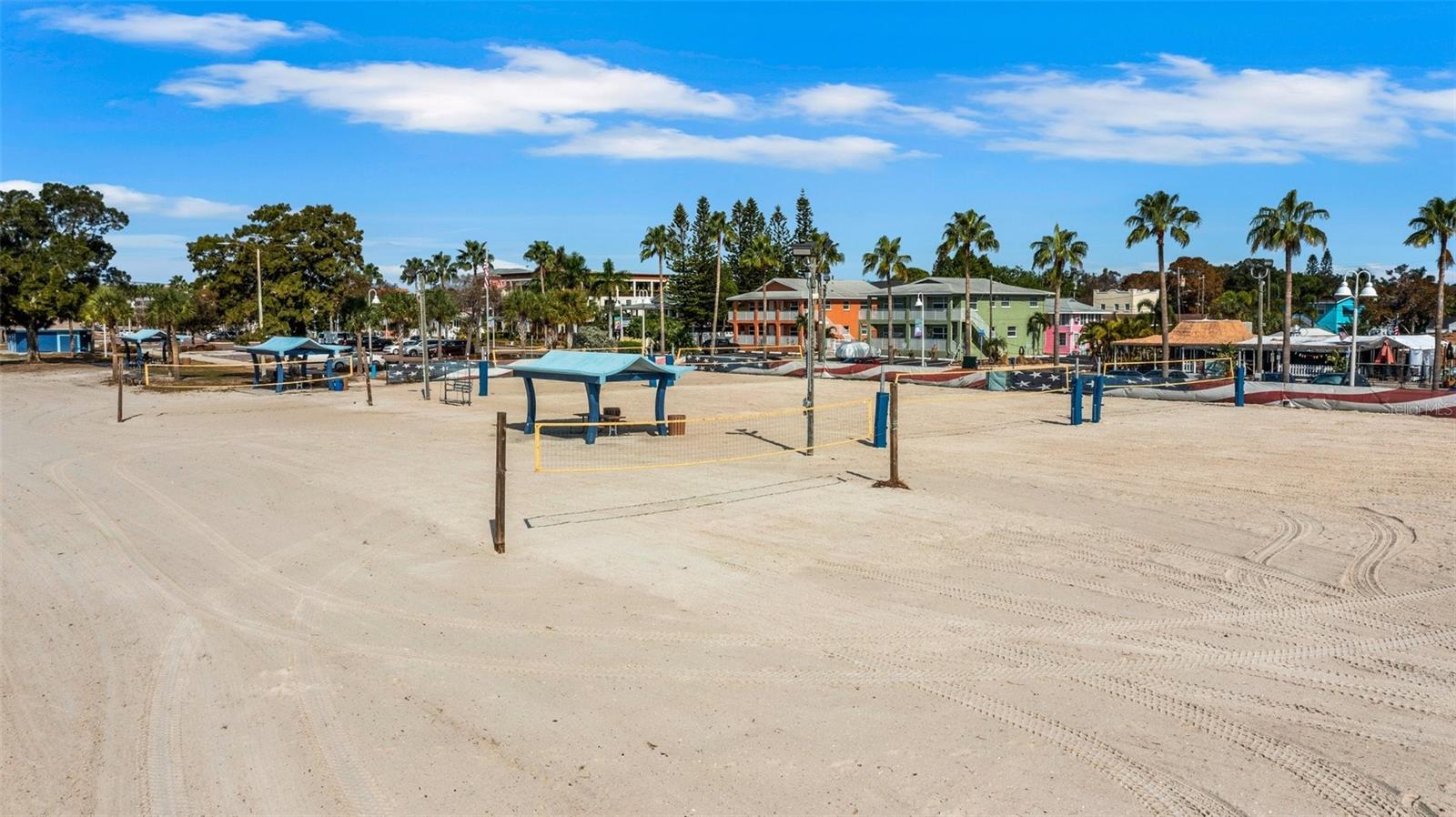 Listing photo id 28 for 3026 51st Street S