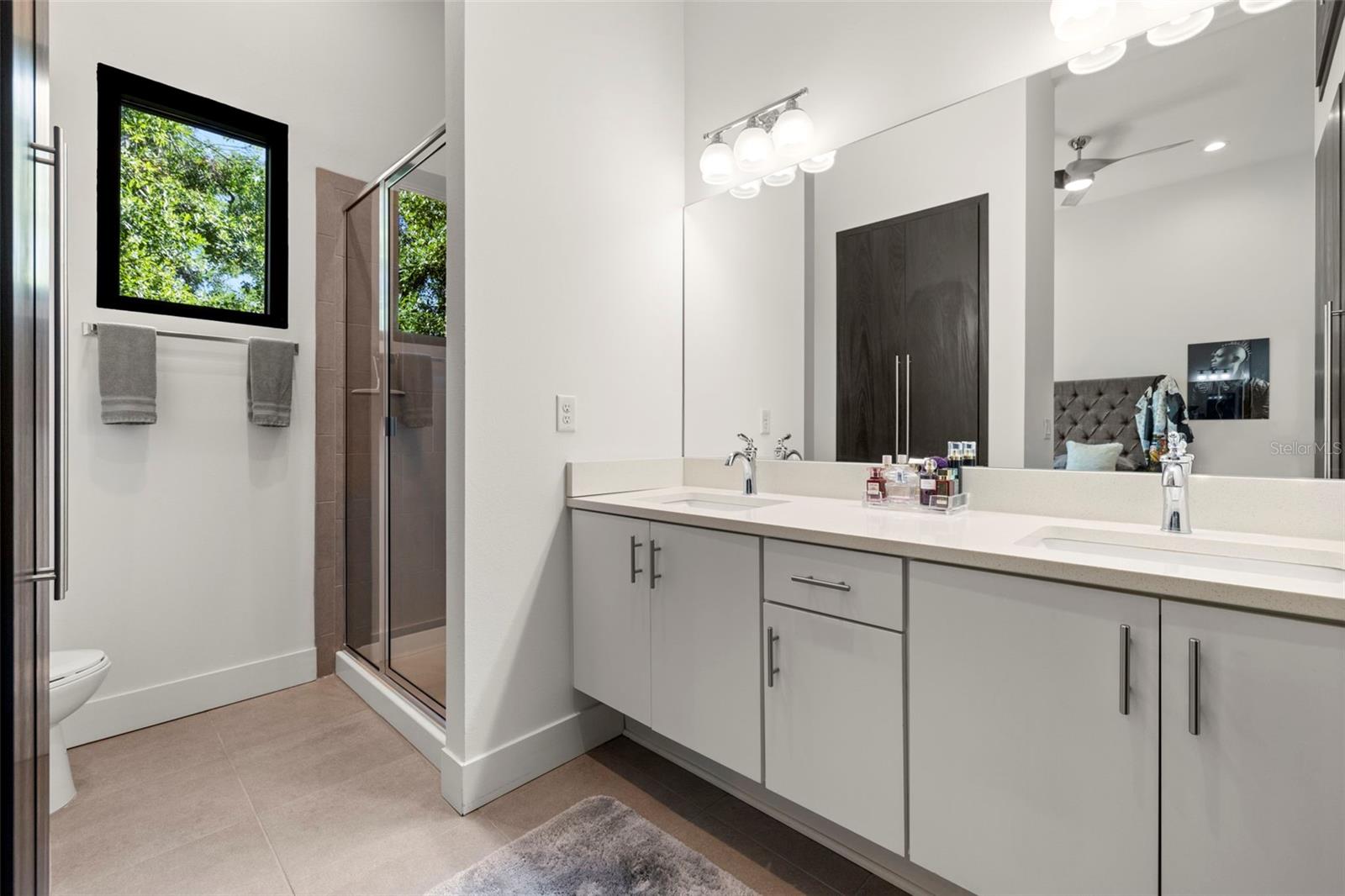 Listing photo id 17 for 4118 Gauge Line Loop