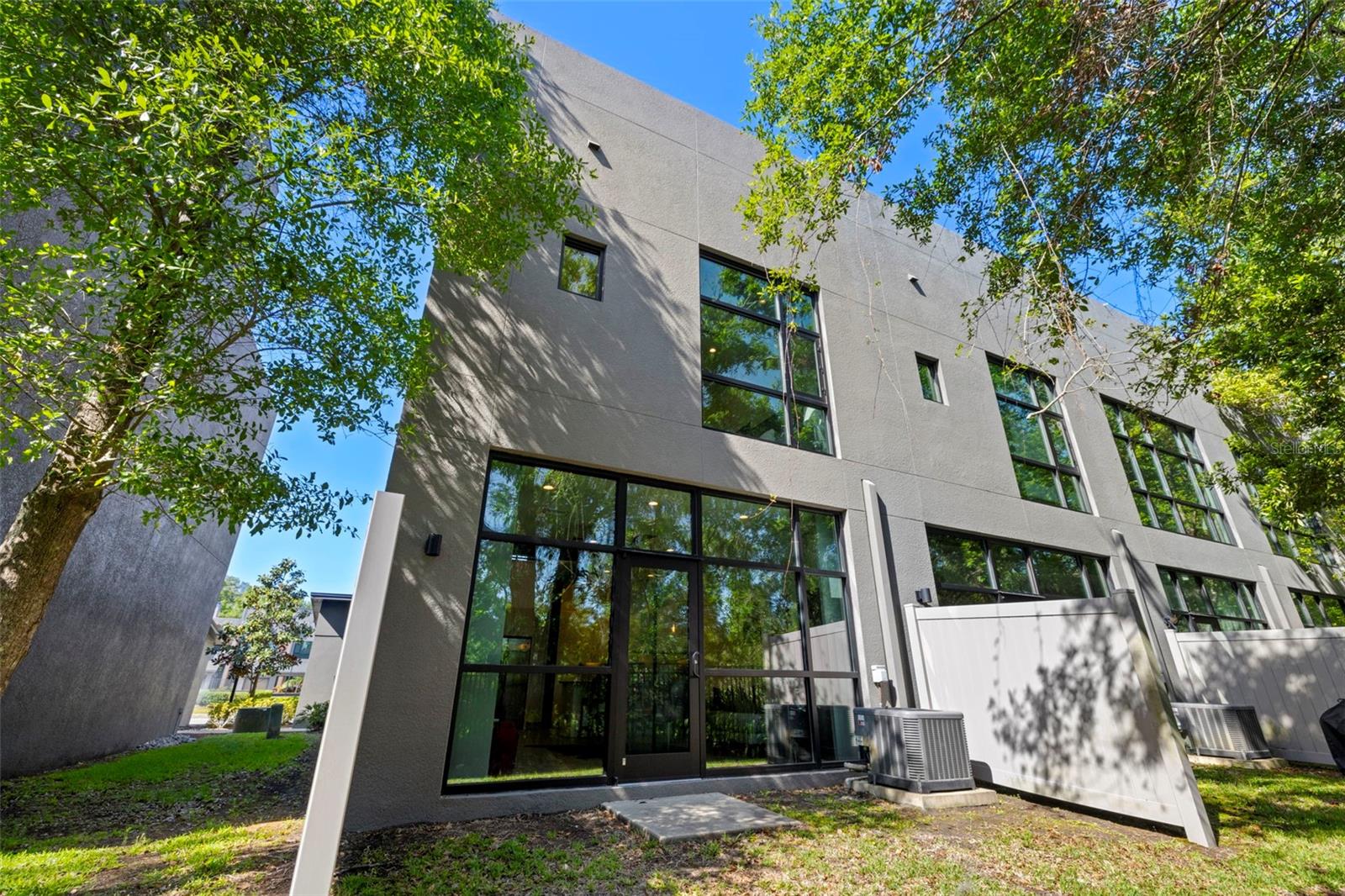 Listing photo id 25 for 4118 Gauge Line Loop