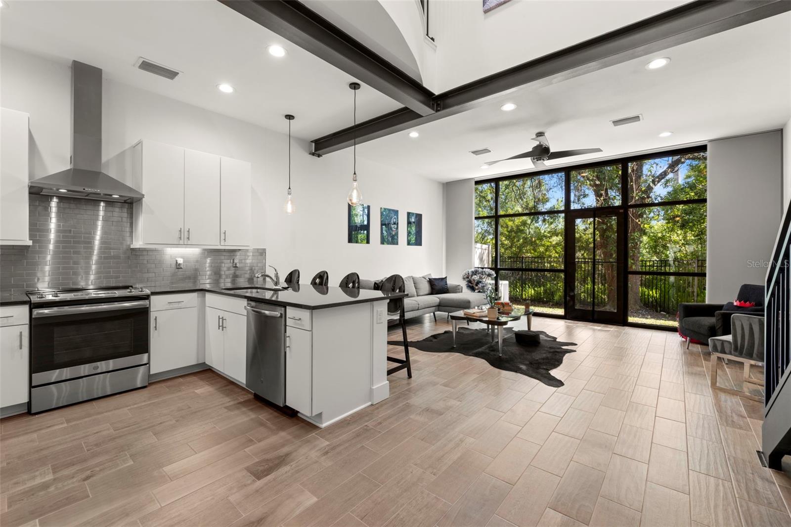 Listing photo id 1 for 4118 Gauge Line Loop