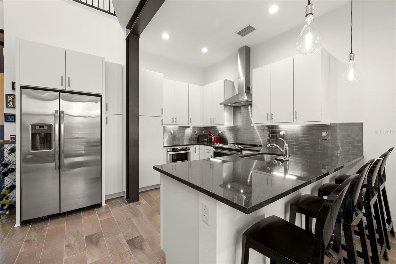 Listing photo id 7 for 4118 Gauge Line Loop