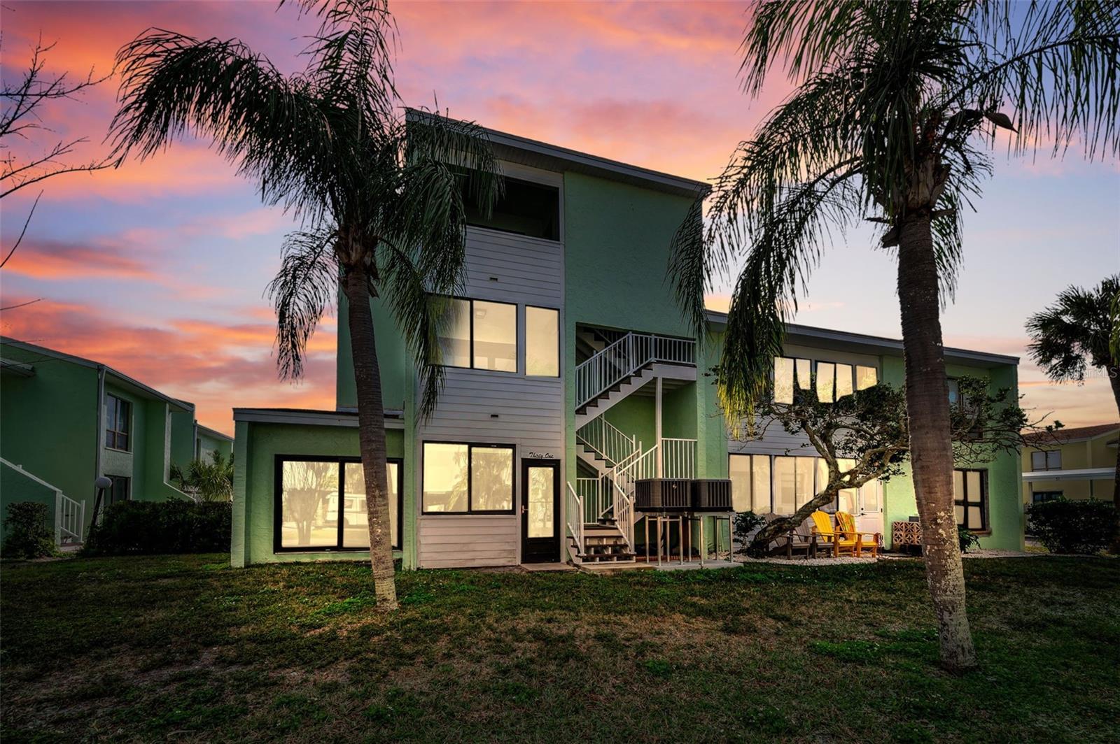 Listing photo id 0 for 1 Windrush Boulevard 31