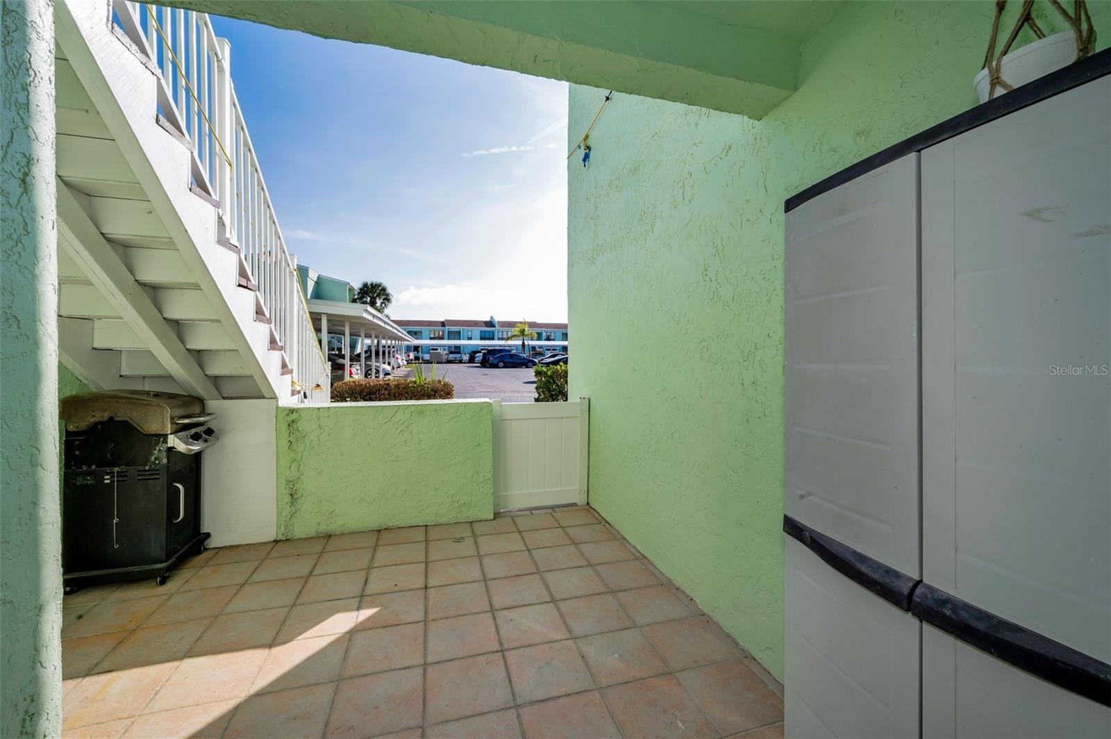 Listing photo id 19 for 1 Windrush Boulevard 31