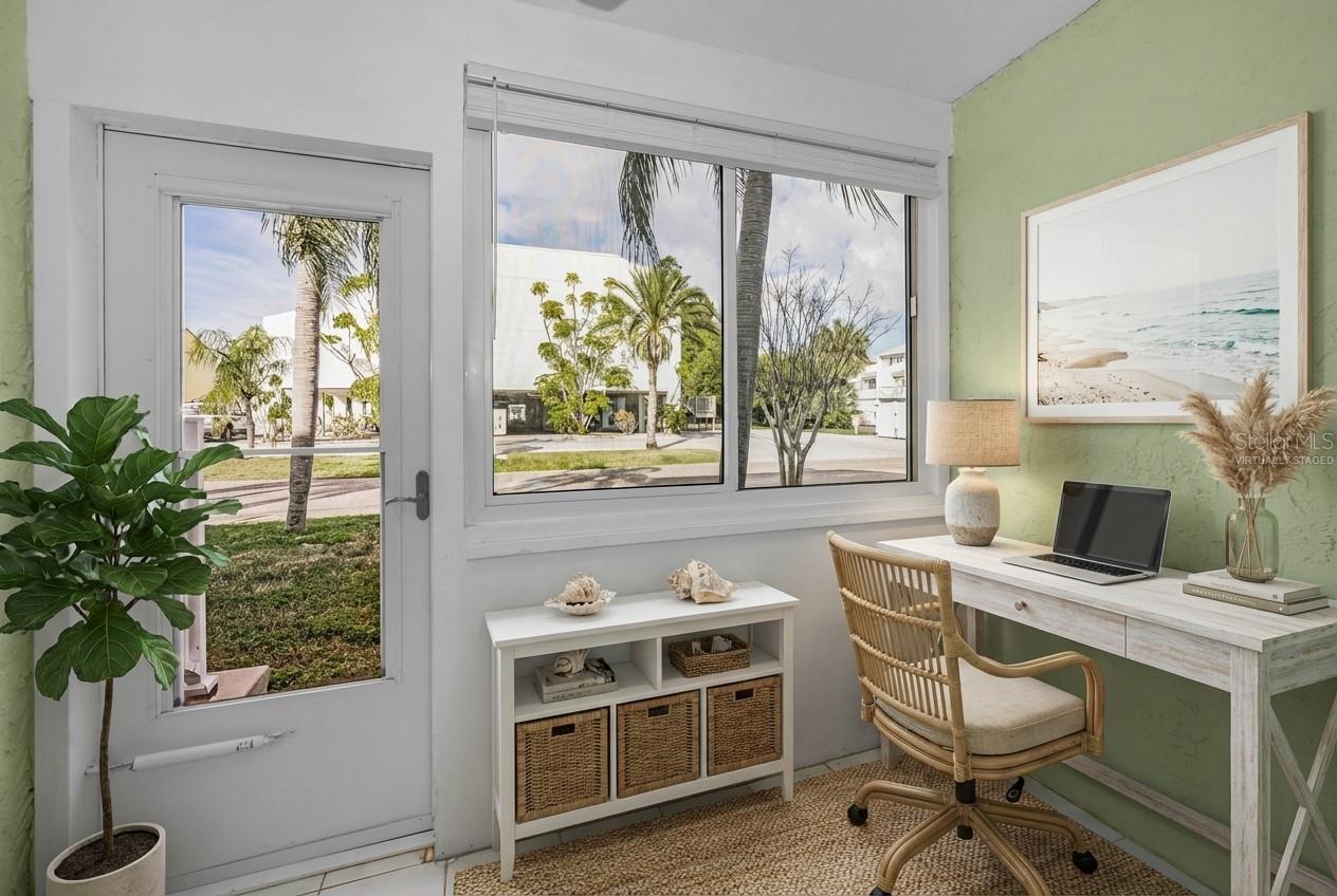 Listing photo id 31 for 1 Windrush Boulevard 31